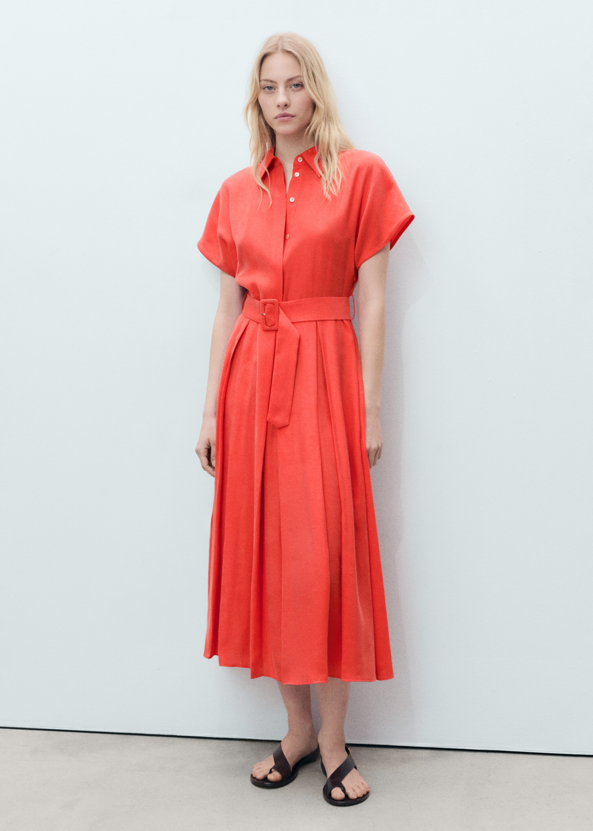 Flared midi-dress with belt - General plane, Red. Ref: 87057173-00.