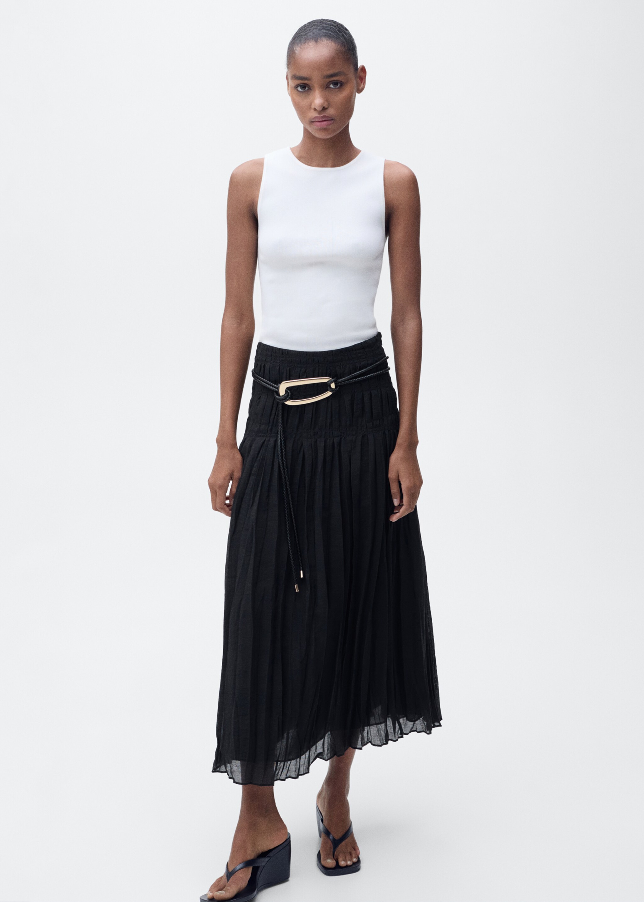 Gathered midi-skirt - General plane, Black. Ref: 87057690-00.