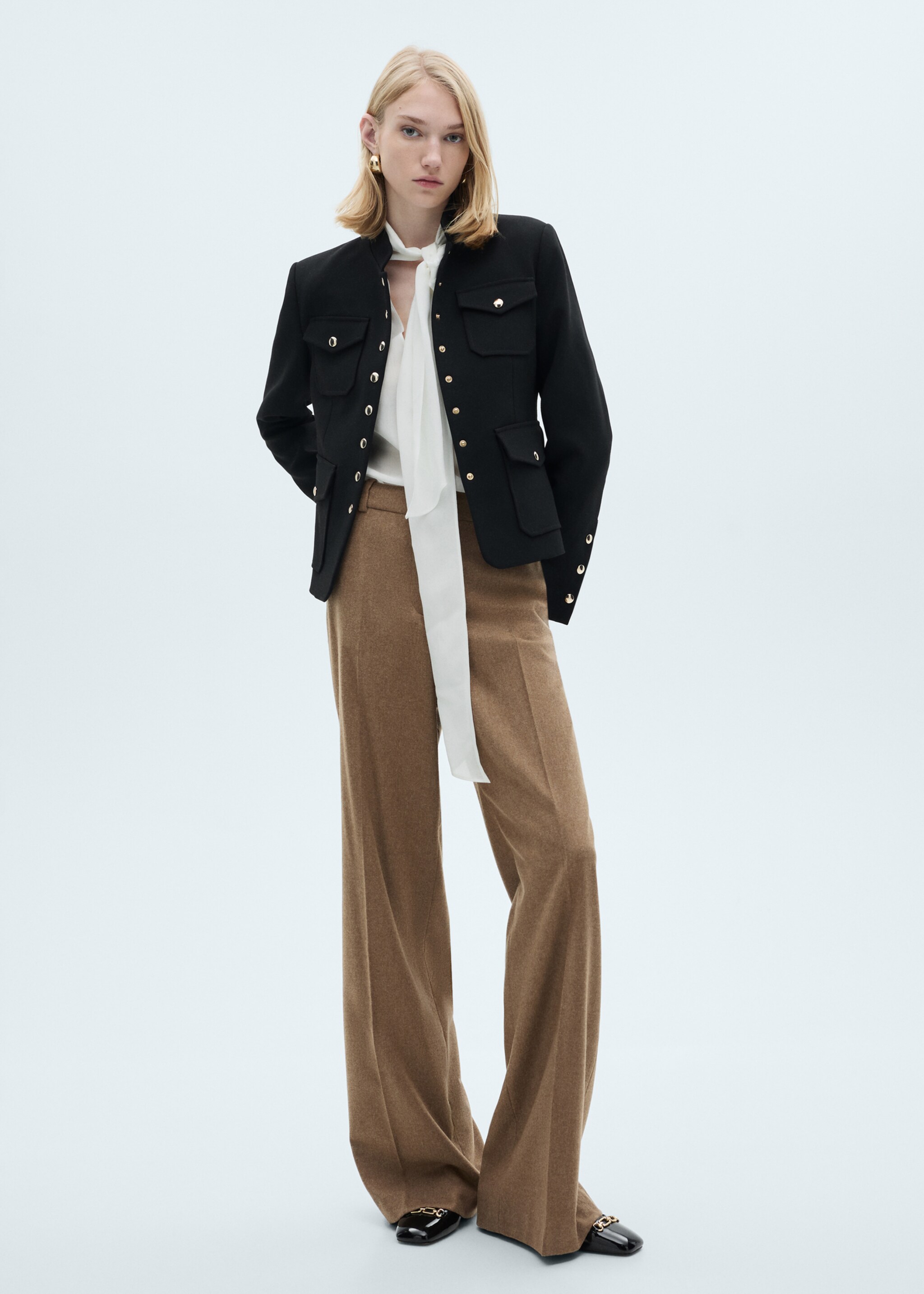 Jacket pockets with button detail - General plane, Black. Ref: 87060429-00.