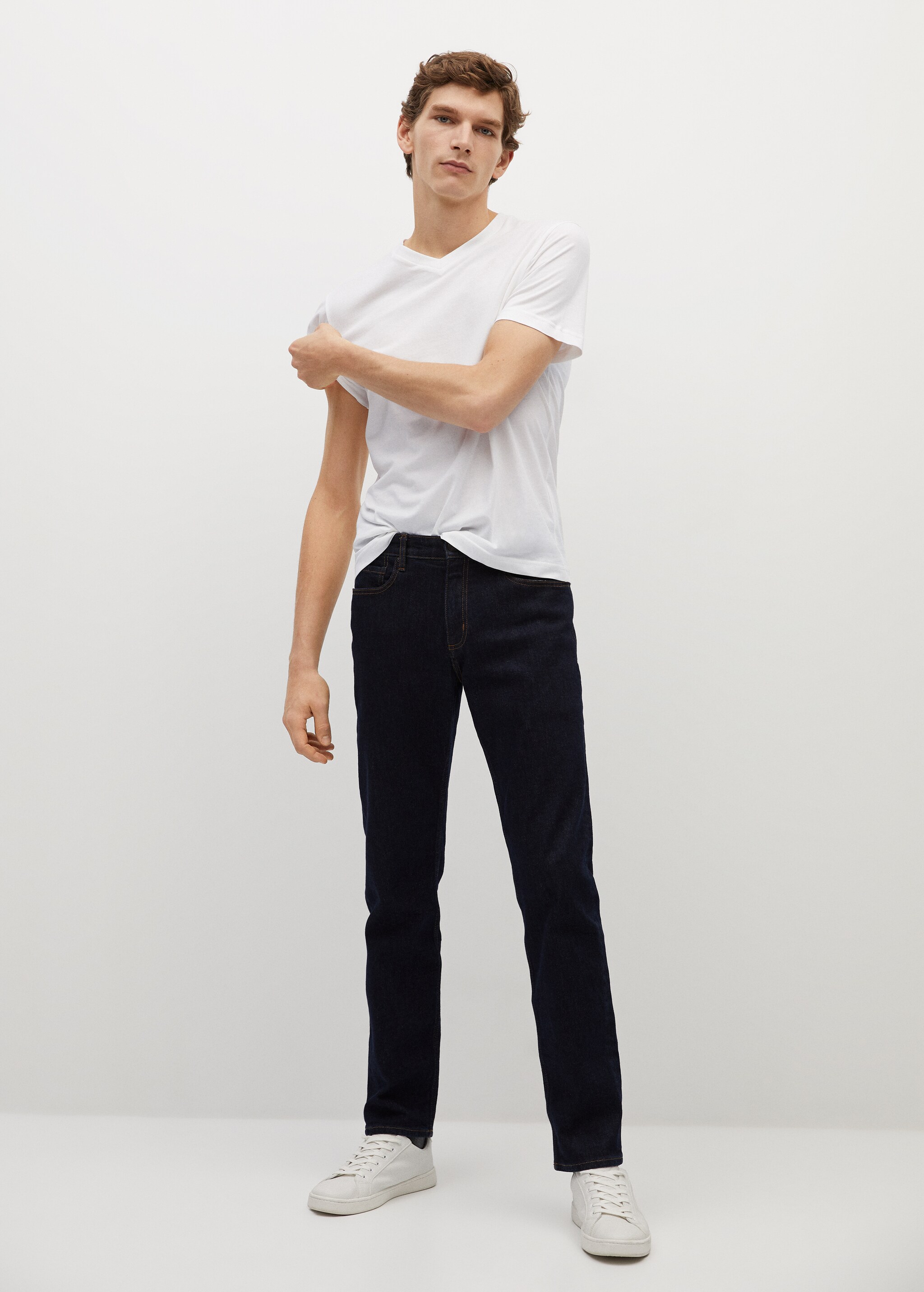Sustainable cotton t-shirt - General plane