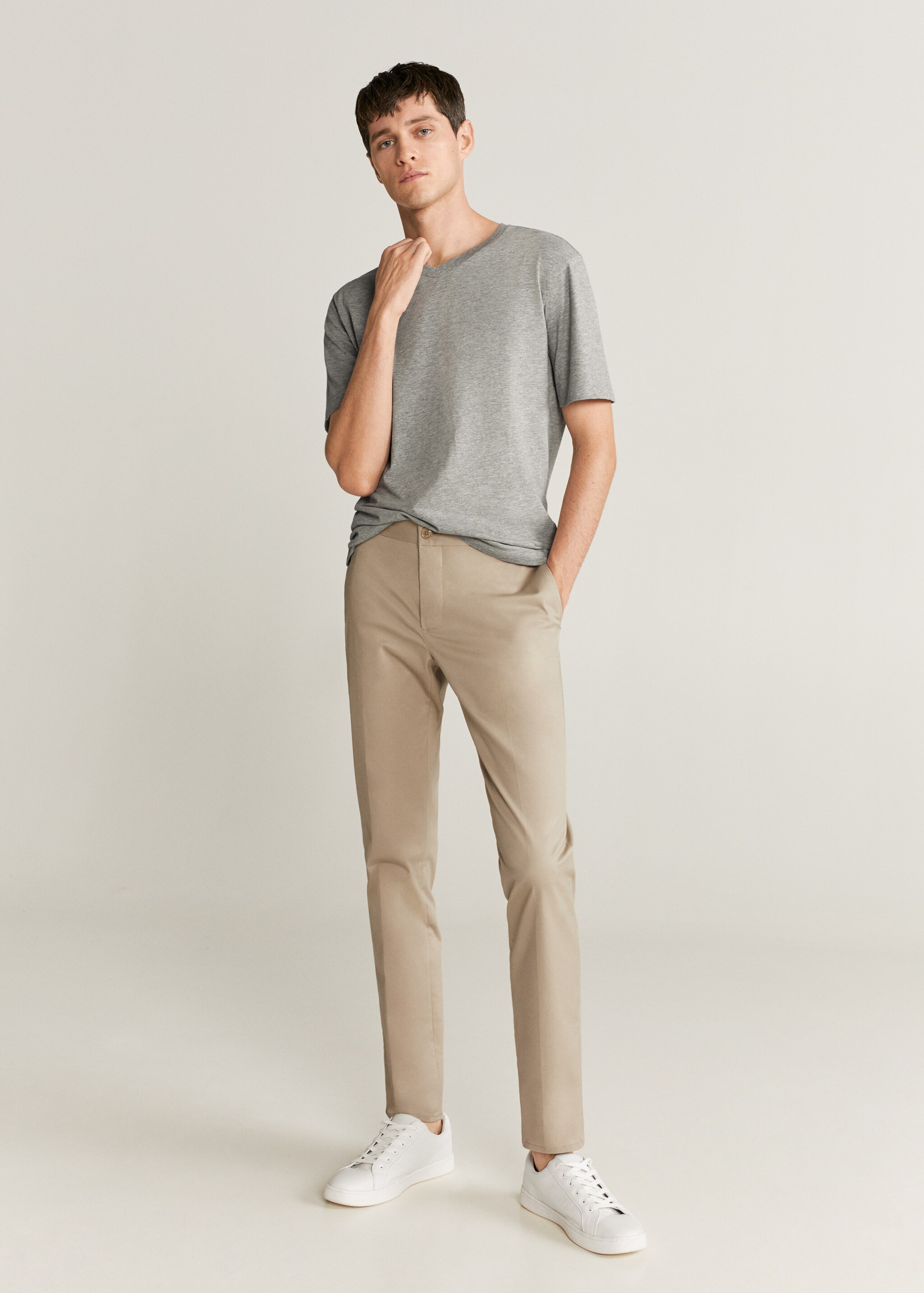 Sustainable cotton t-shirt - General plane