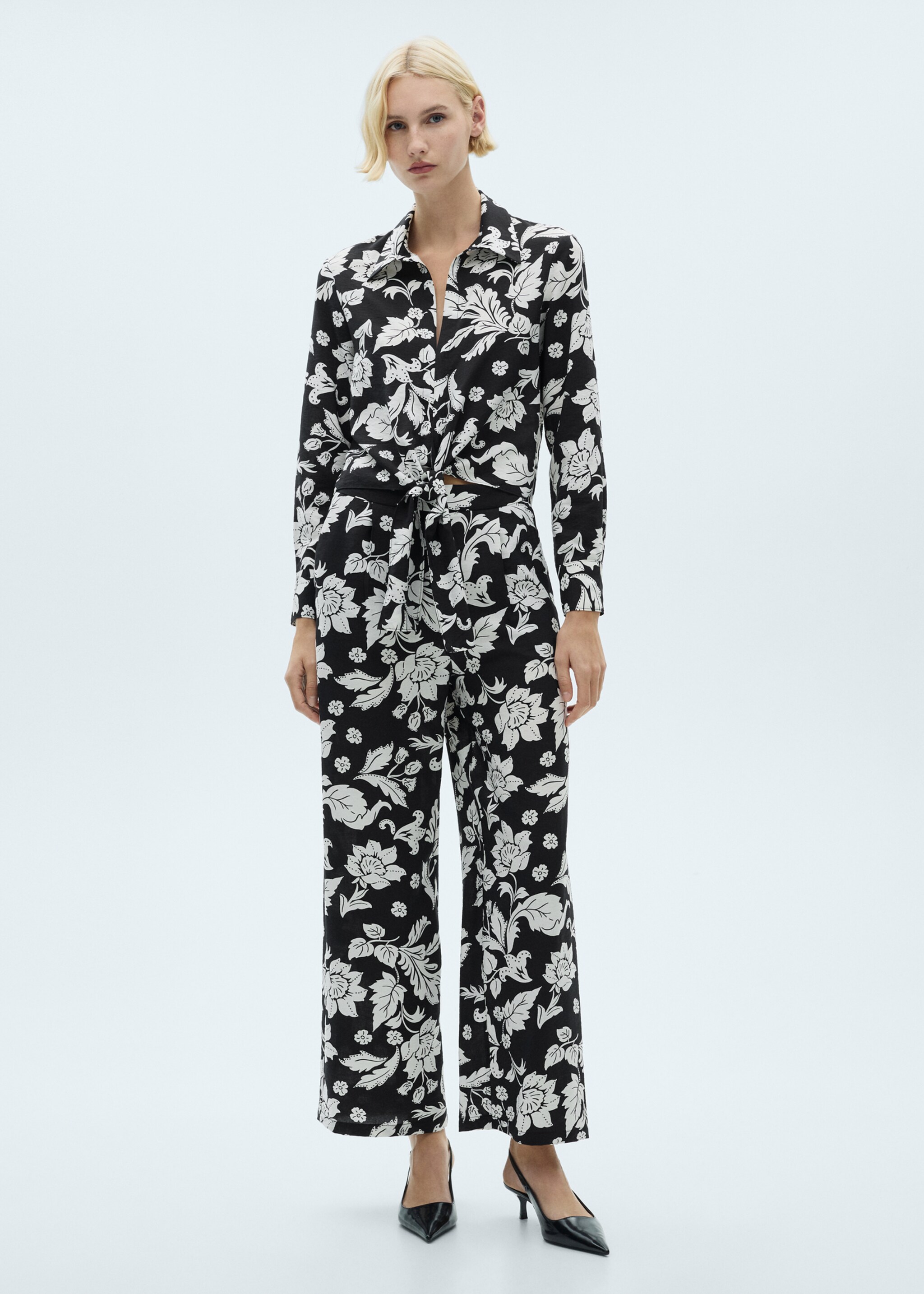 Floral print straight trousers - General plane, Black. Ref: 87060580-00.