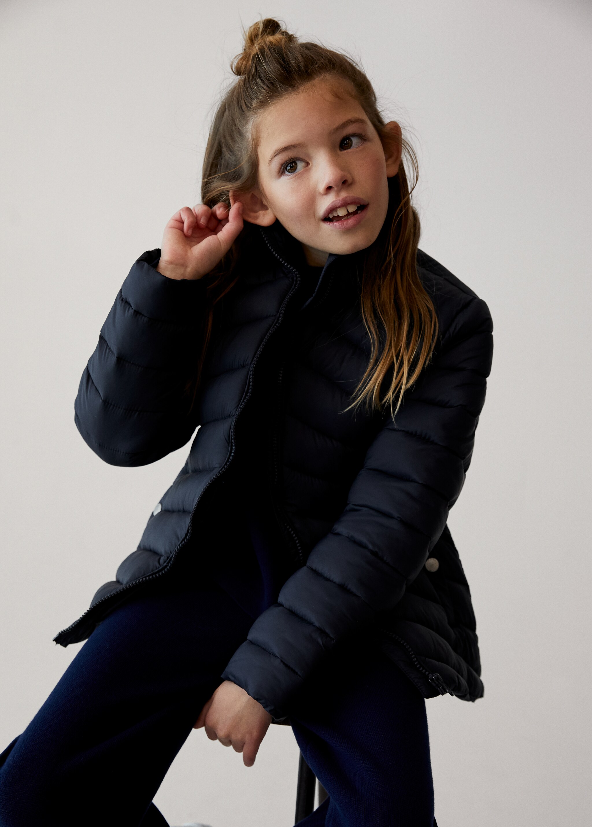 Long collar quilted coat - General plane