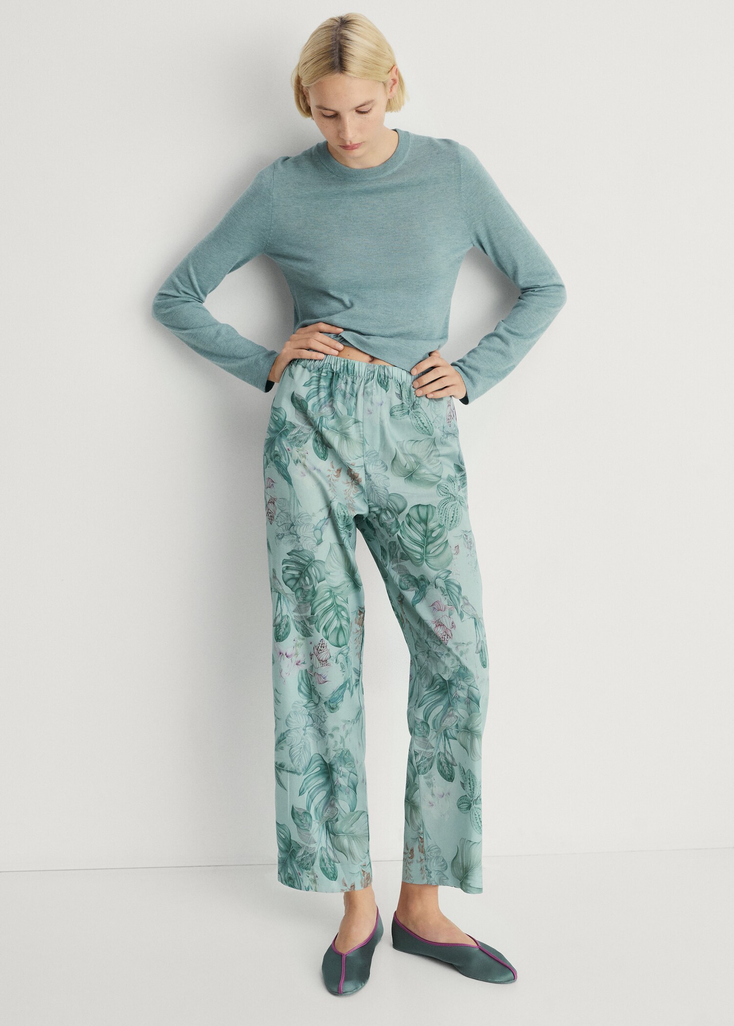 Pletený svetr s kulatým výstřihem - Celkový náhled