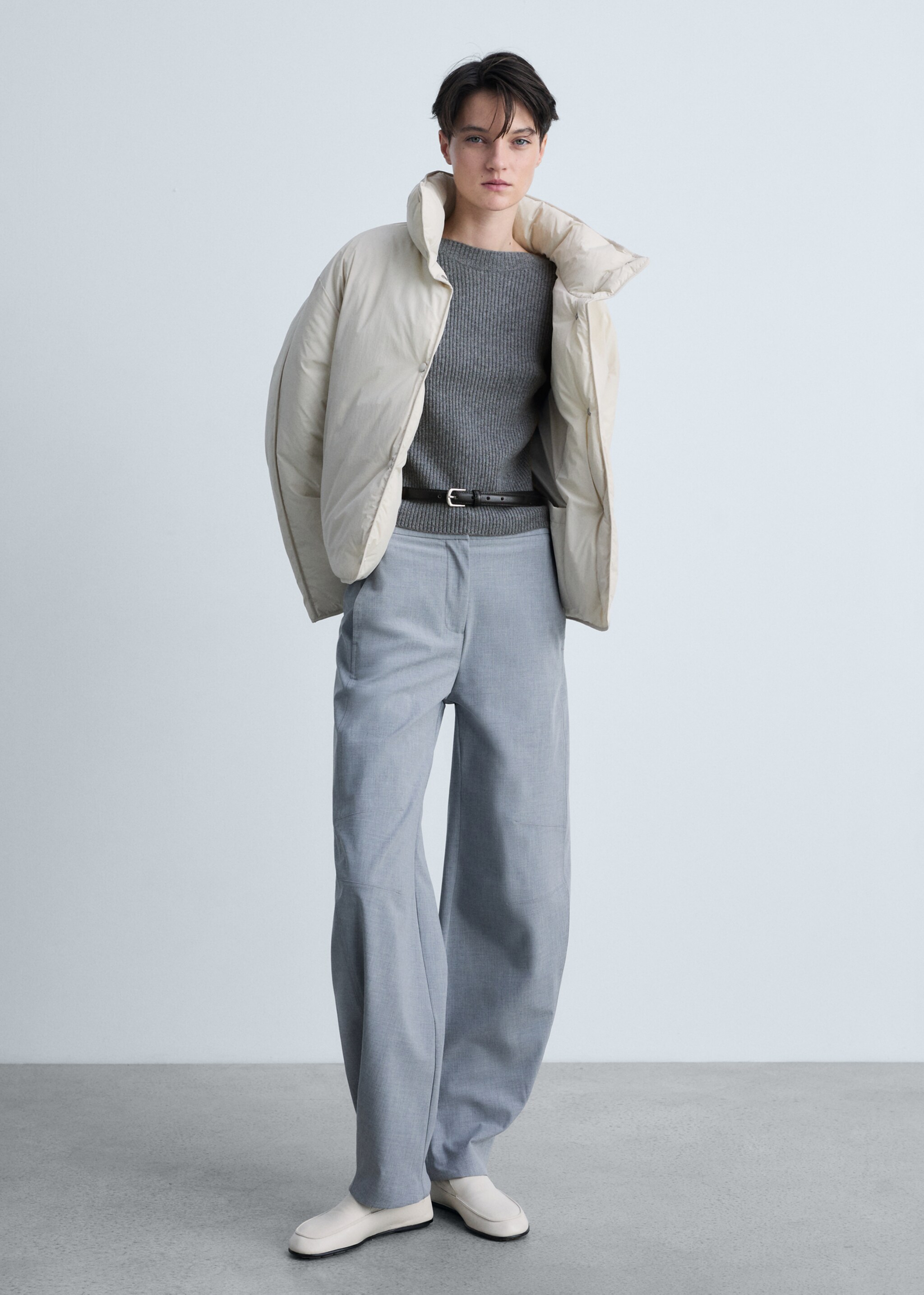 Pull-over côtelé col bateau - Plan général, Gris anthracite. Ref: 87063286-00.