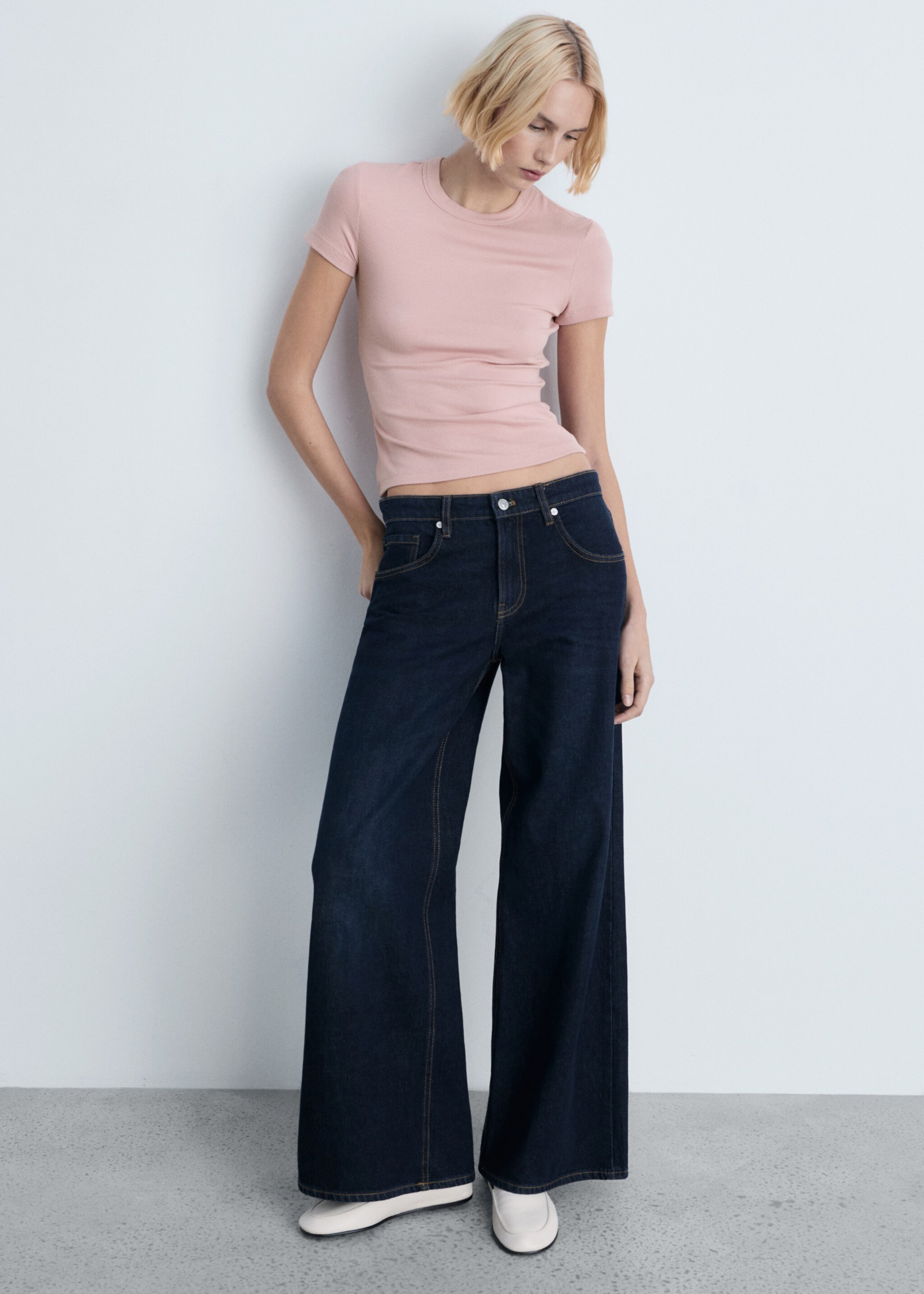 T-shirt manches courtes cintré - Plan général, Rose pastel. Ref: 87064078-00.