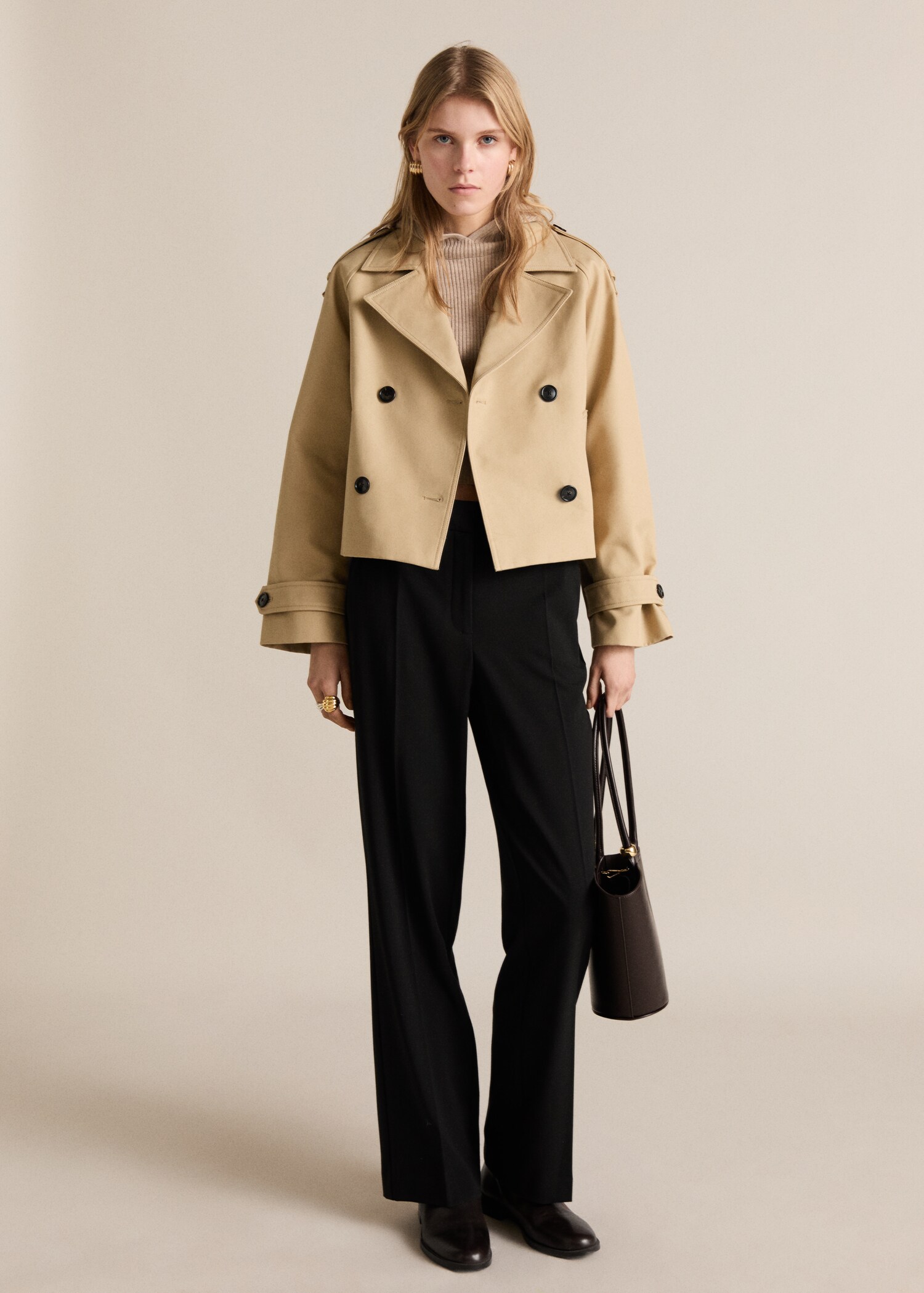 Straight mid-rise trousers - General plane