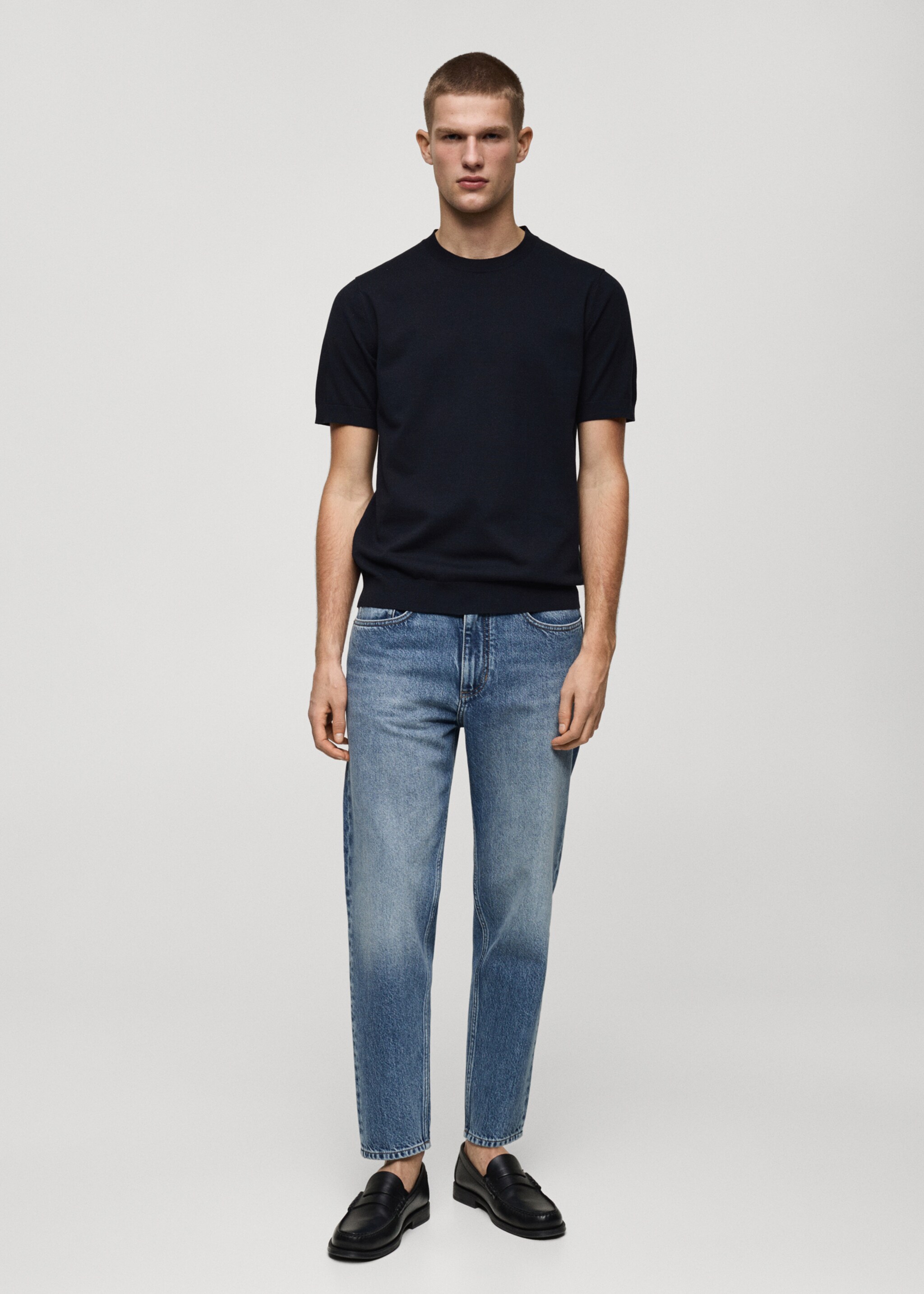 Carrot-Fit-Jeans in Cropped-Länge - Allgemeine Ansicht, Mittelblau. Ref: 87065920-00.