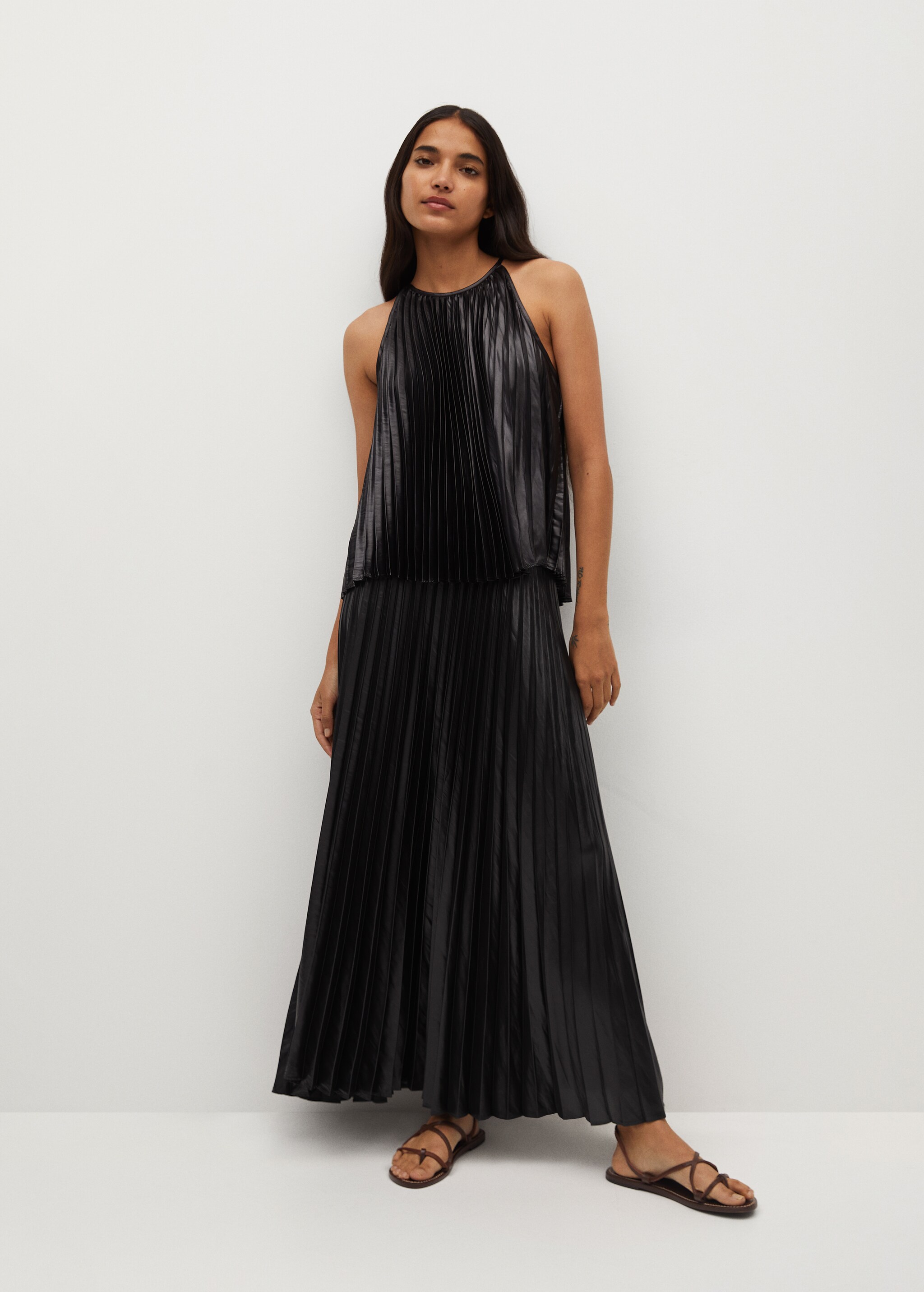 Satin pleated skirt - General plane