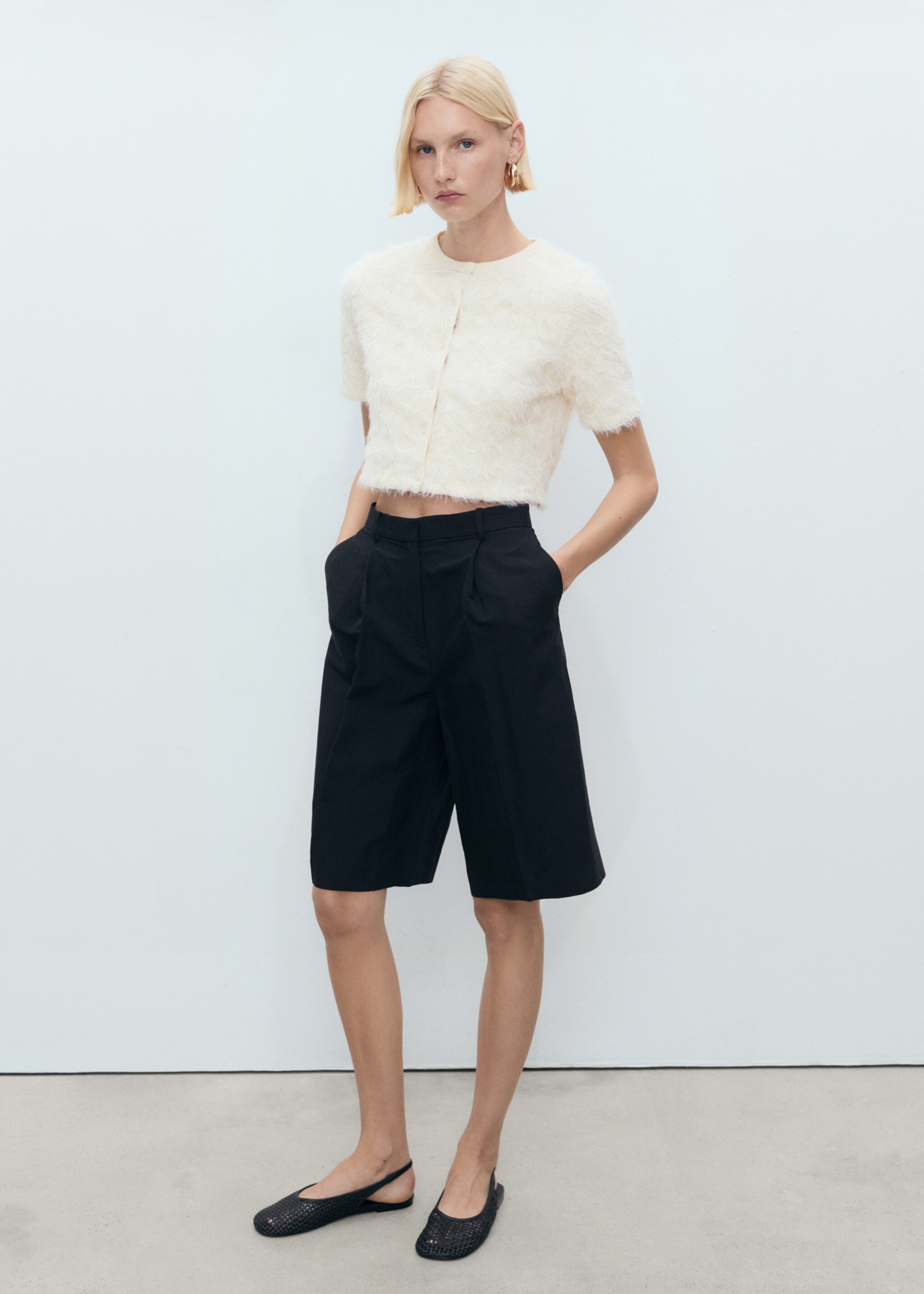 Cárdigan crop punto - Plano general, Beige. Ref: 87068649-00.