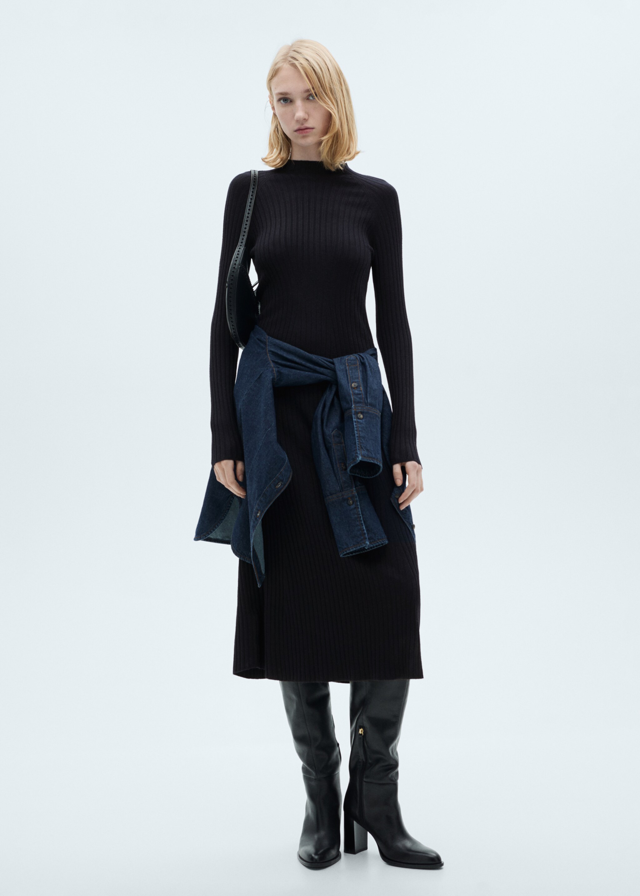 Ausgestelltes Strickkleid mit halbhohem Kragen - Allgemeine Ansicht, Dunkles Marineblau. Ref: 87070424-00.