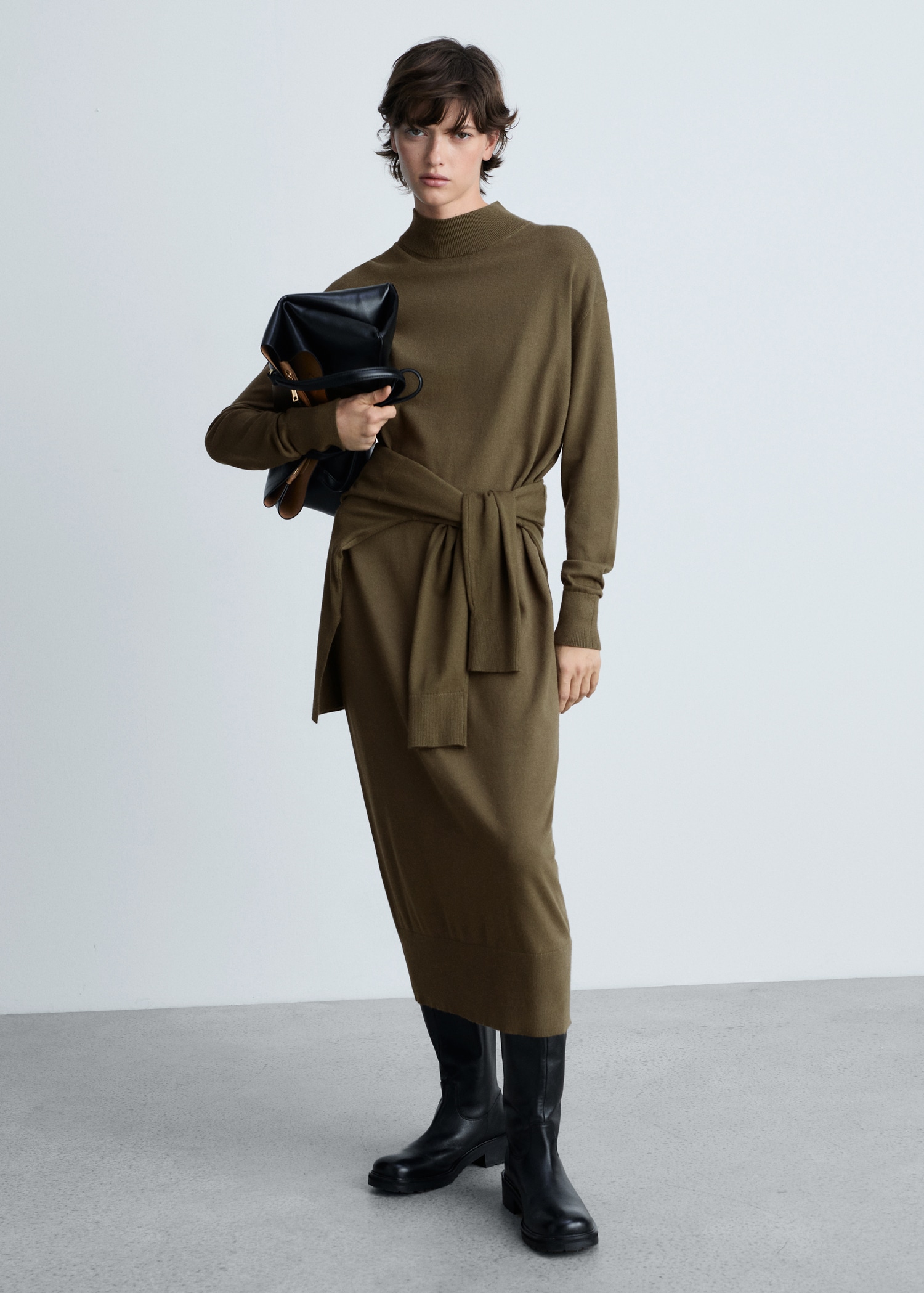 Perkins-neck knitted dress - General plane