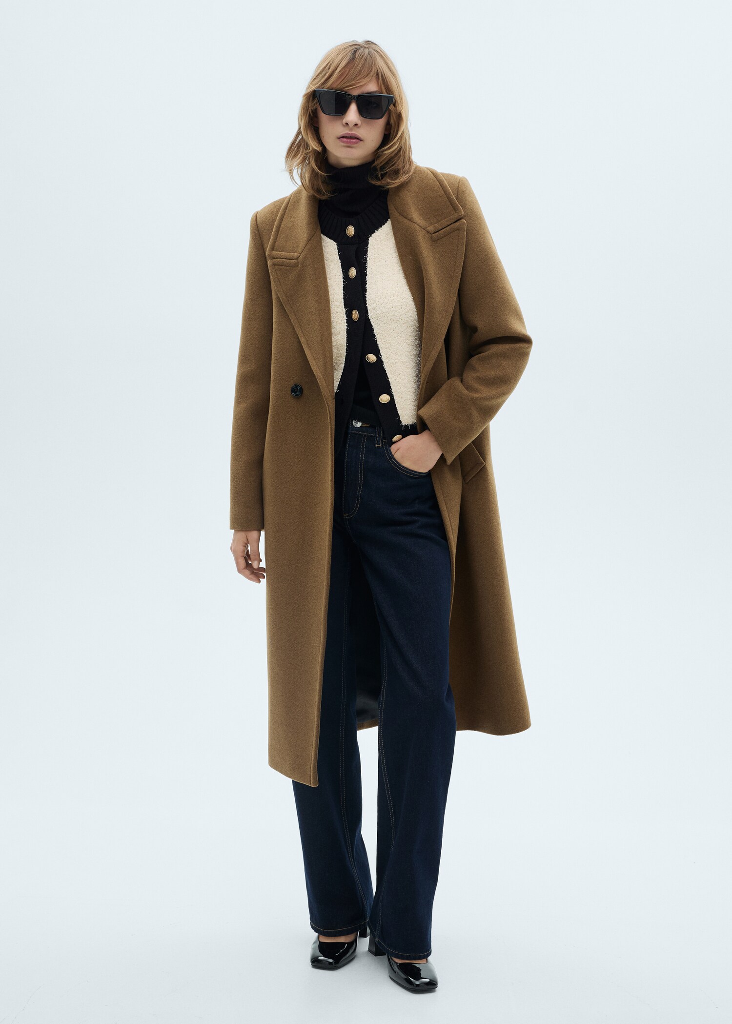 Jacka med kontrasterande knappar - Allmän bild