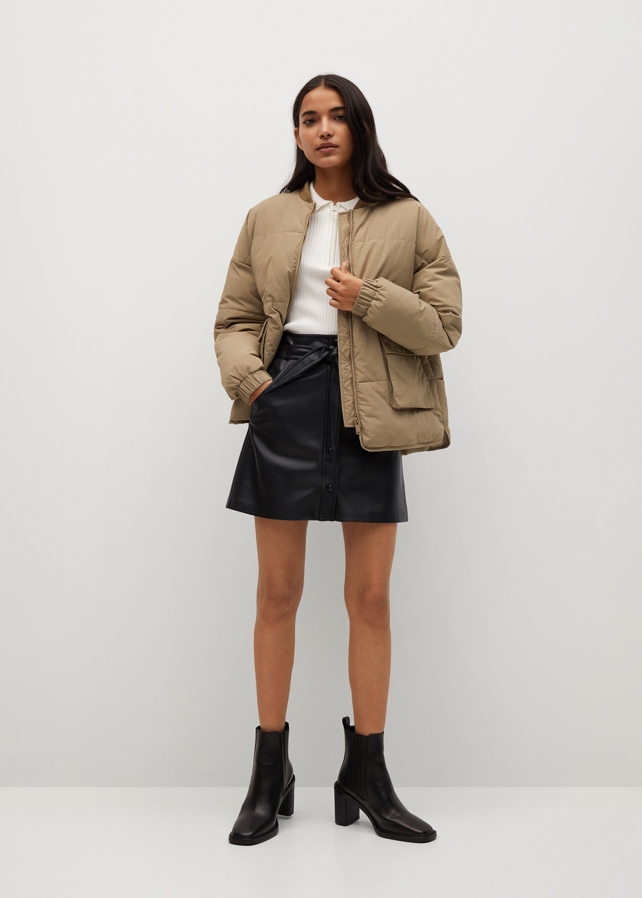 Minifalda efecto piel - Plano general