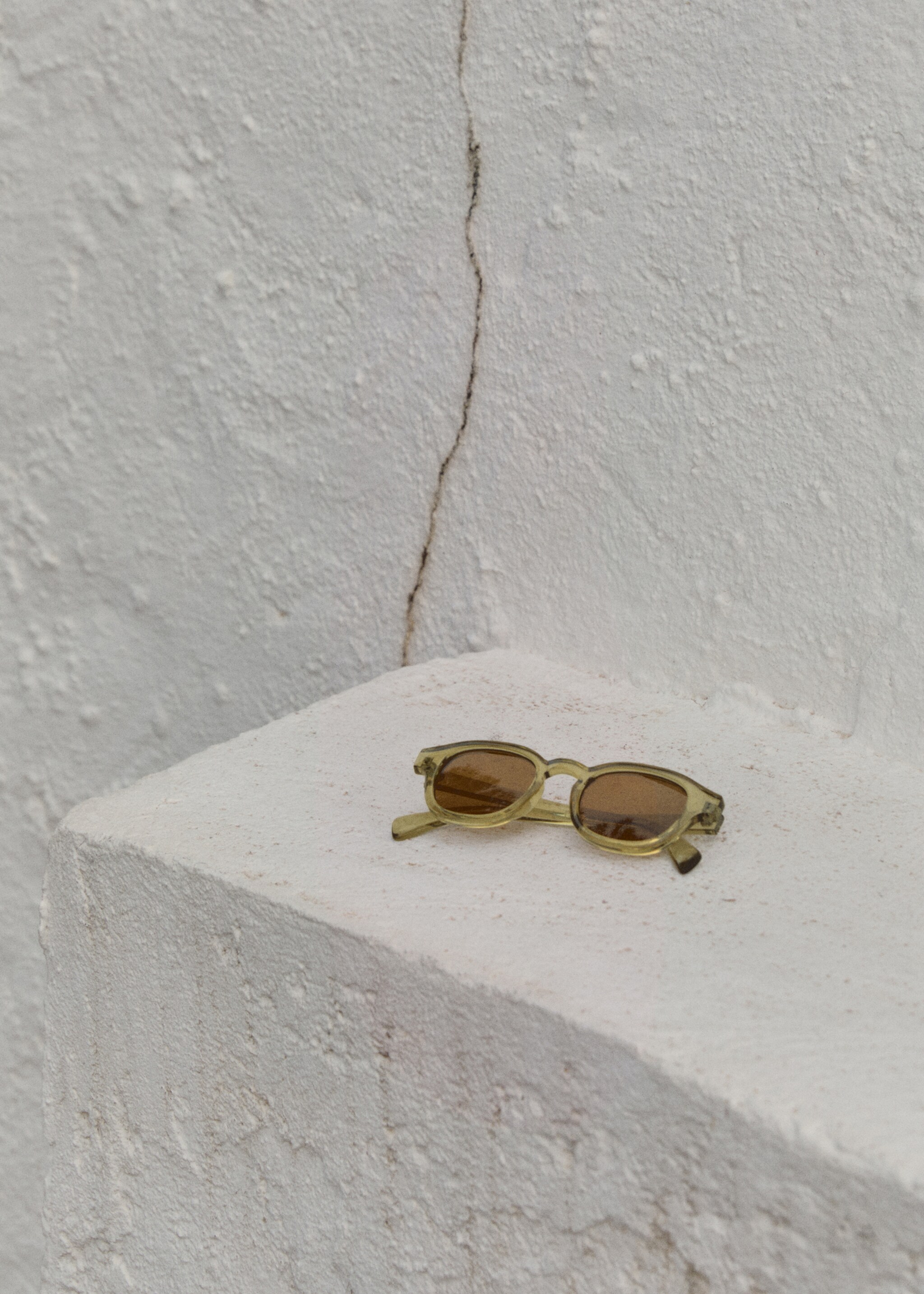Round-framed sunglasses - General plane, Khaki. Ref: 87070605-00.