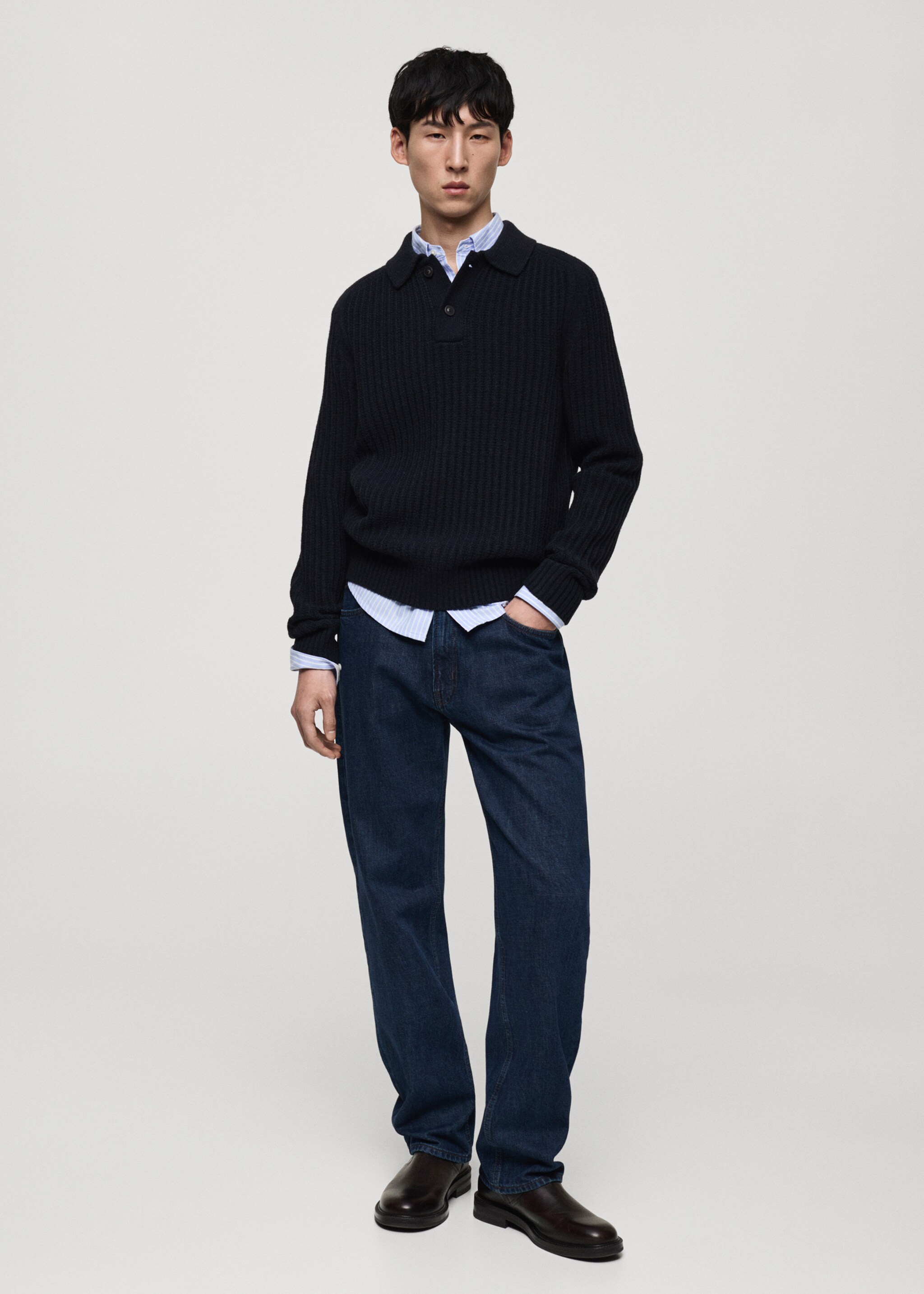 Jean Moby straight-fit délavé foncé - Plan général, Bleu. Ref: 87070618-00.