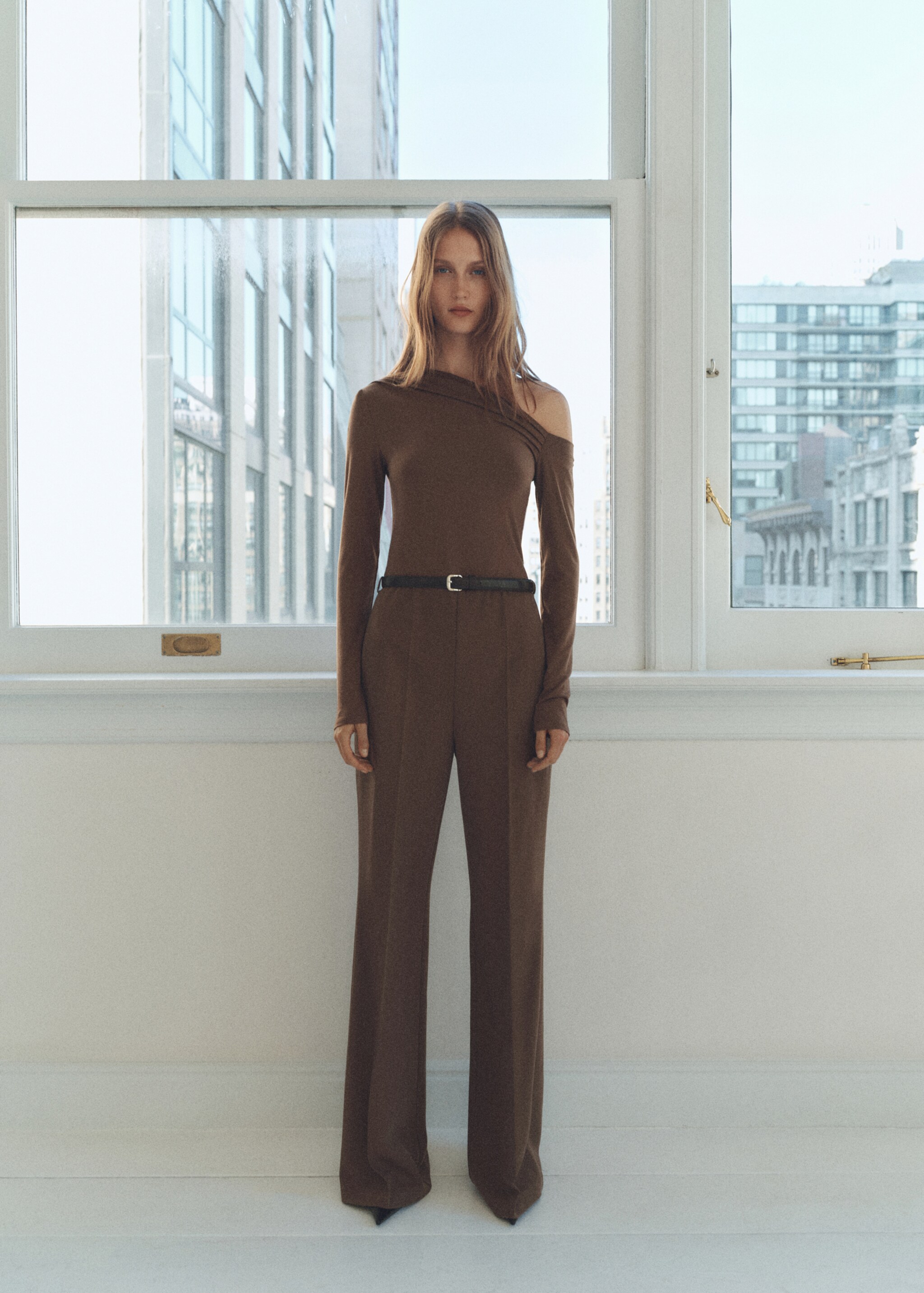 Combined-fabric jumpsuit with belt - General plane, Brown. Ref: 87070625-00.