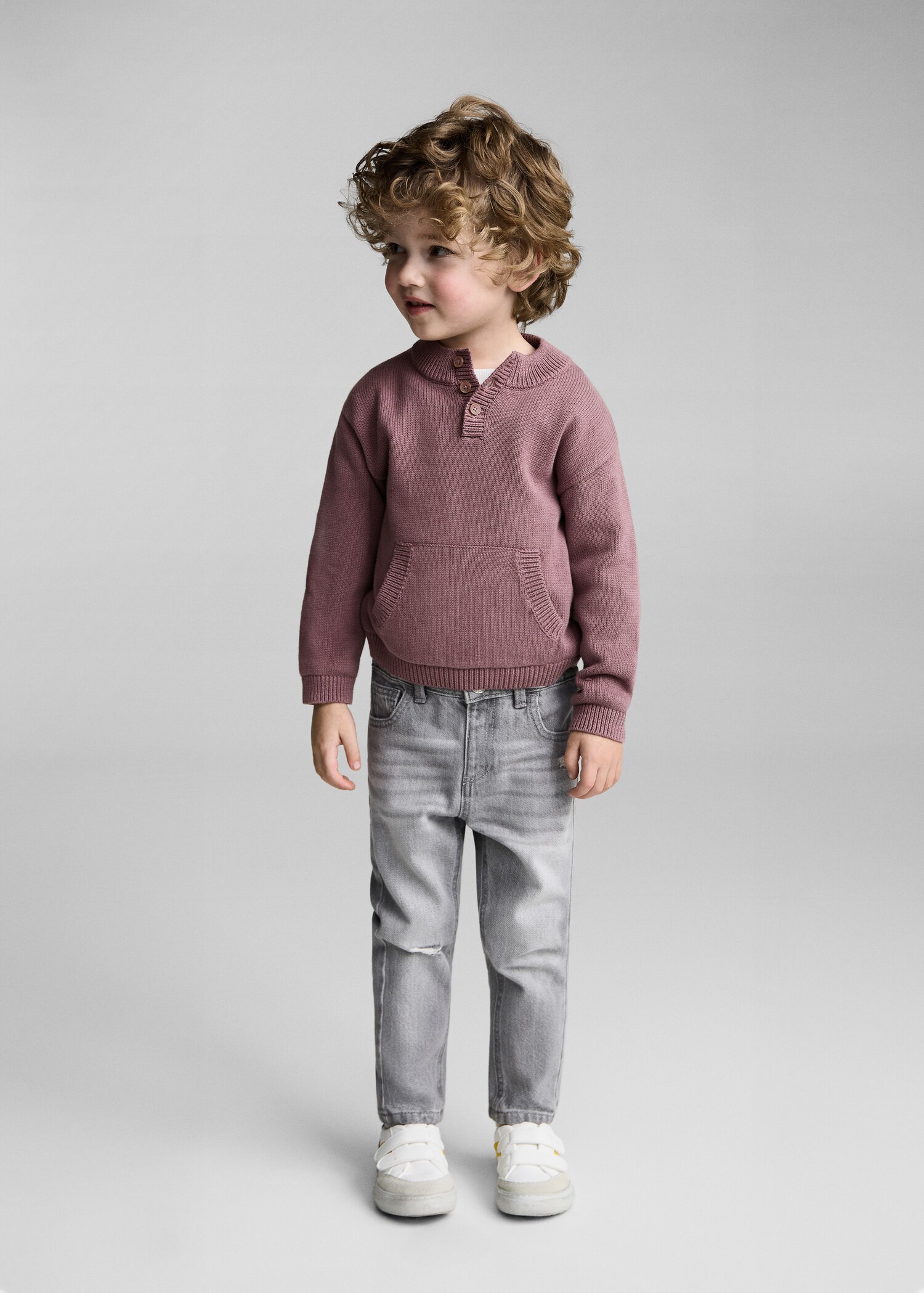 Kangaroo pocket sweater - General plane