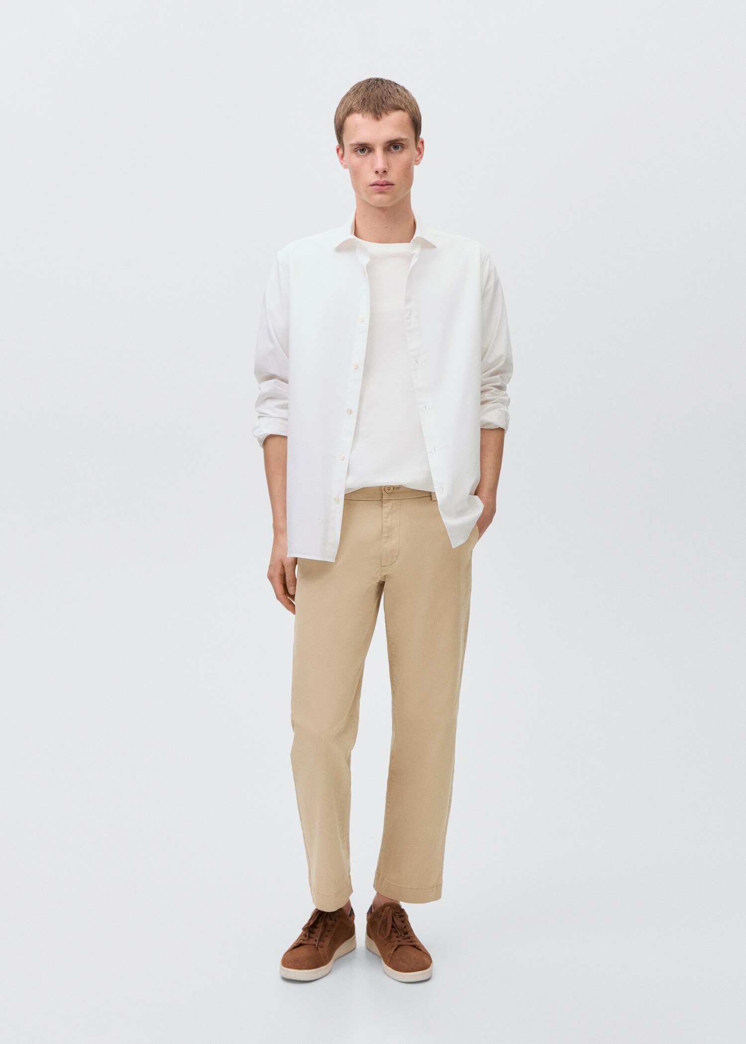 Pantalón chino straight fit - Plano general
