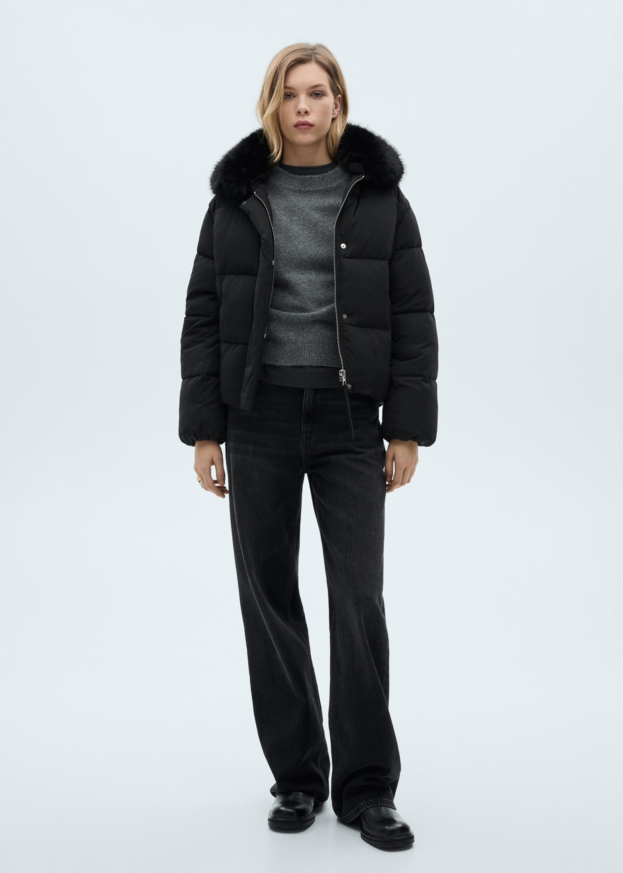 Short padded anorak with fur collar - General plane, Black. Ref: 87071513-00.