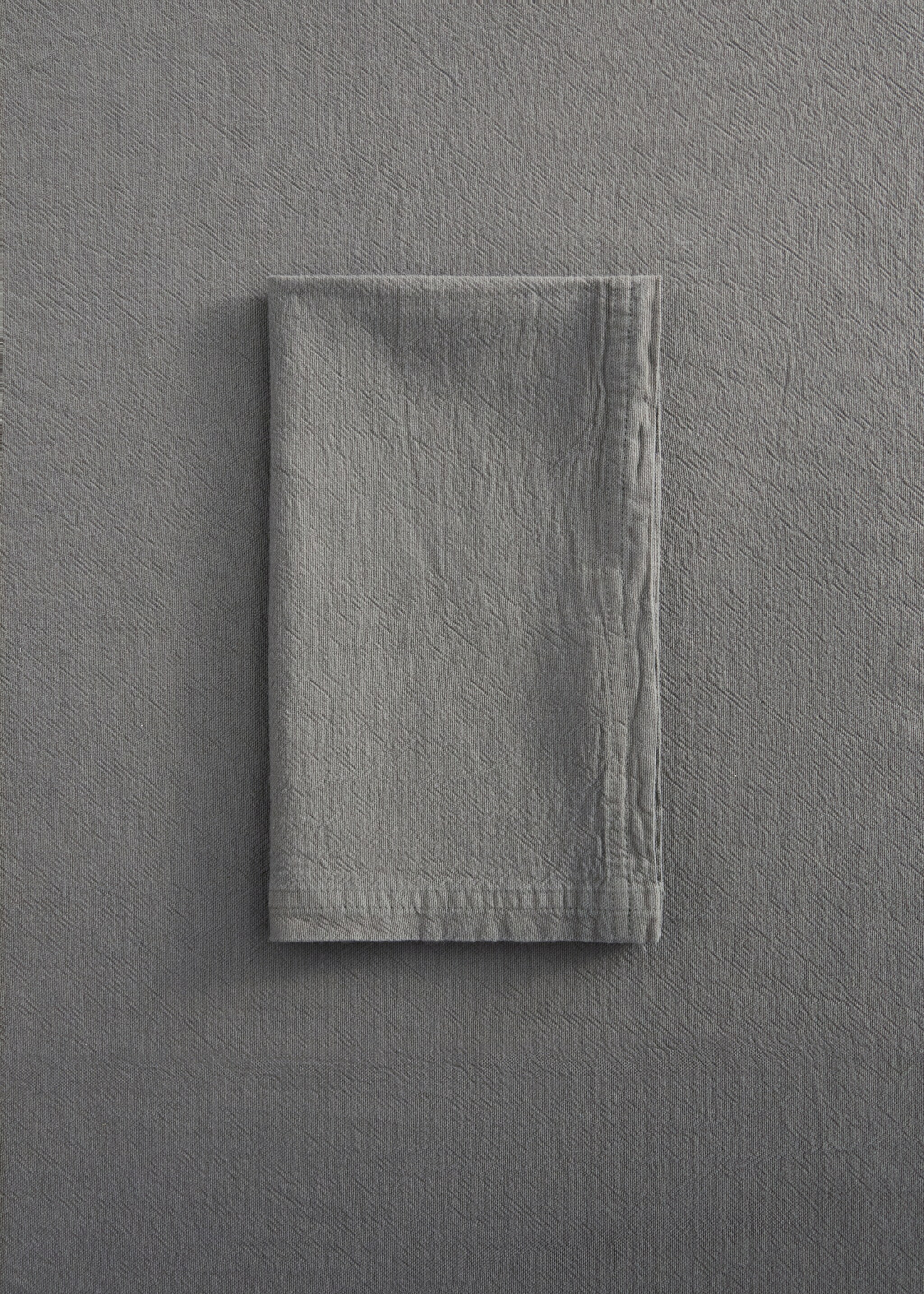 Garment dyed cotton napkins - General plane, Medium Grey. Ref: 87072546-00.