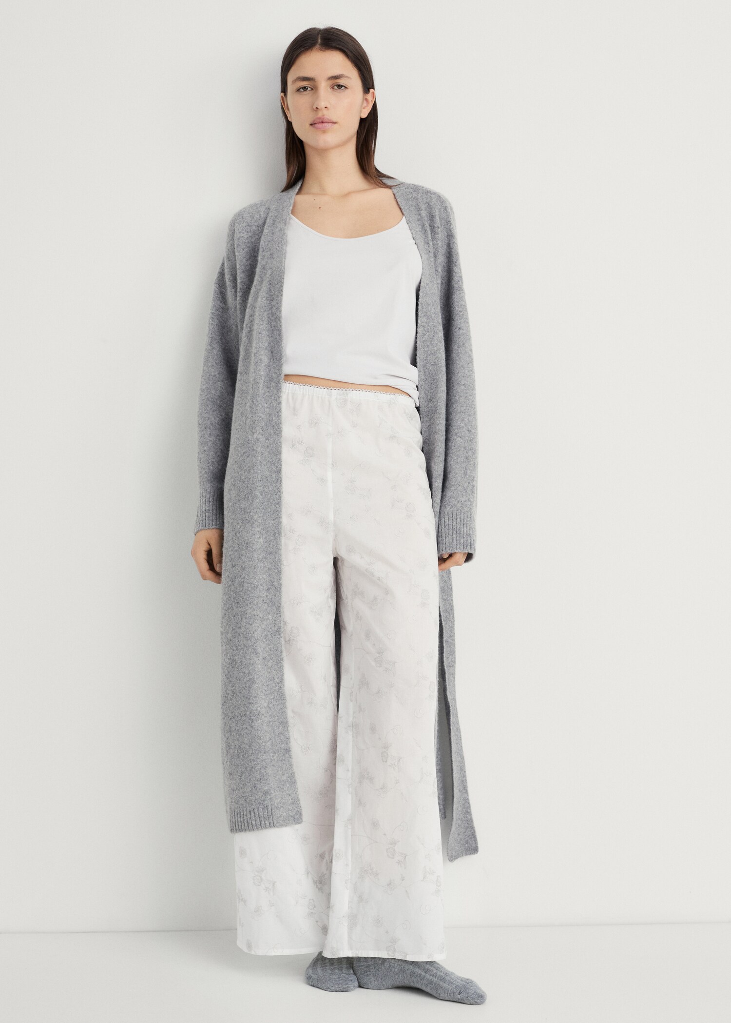 Pyjama top with straps - General plane