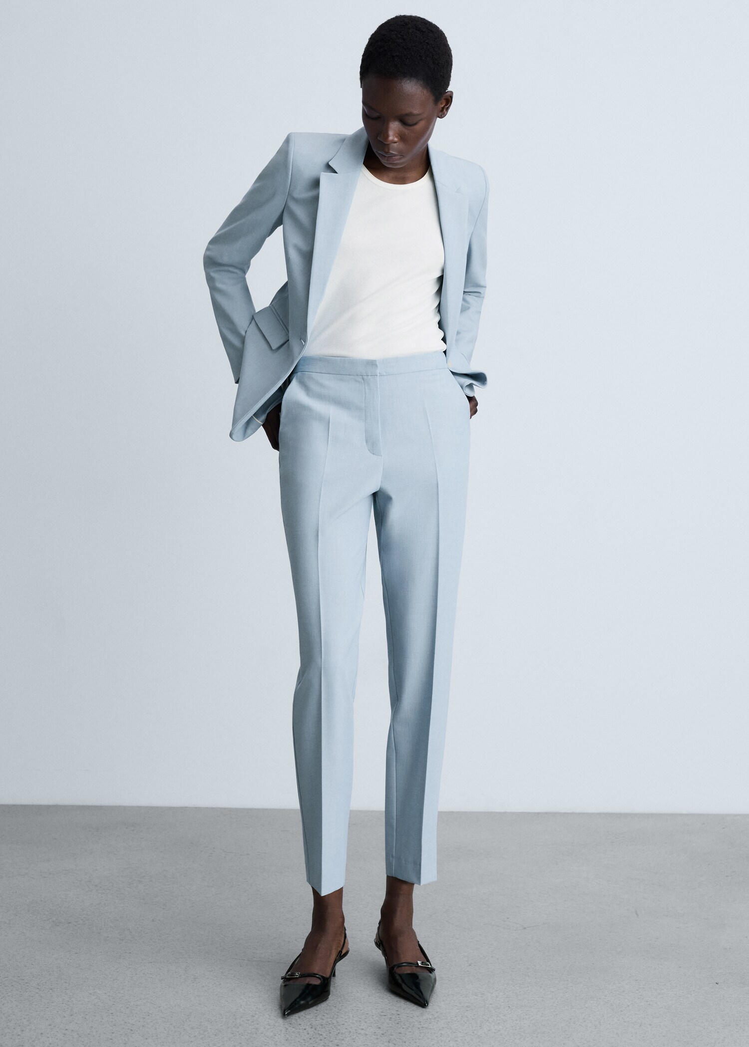 Straight suit trousers - General plane