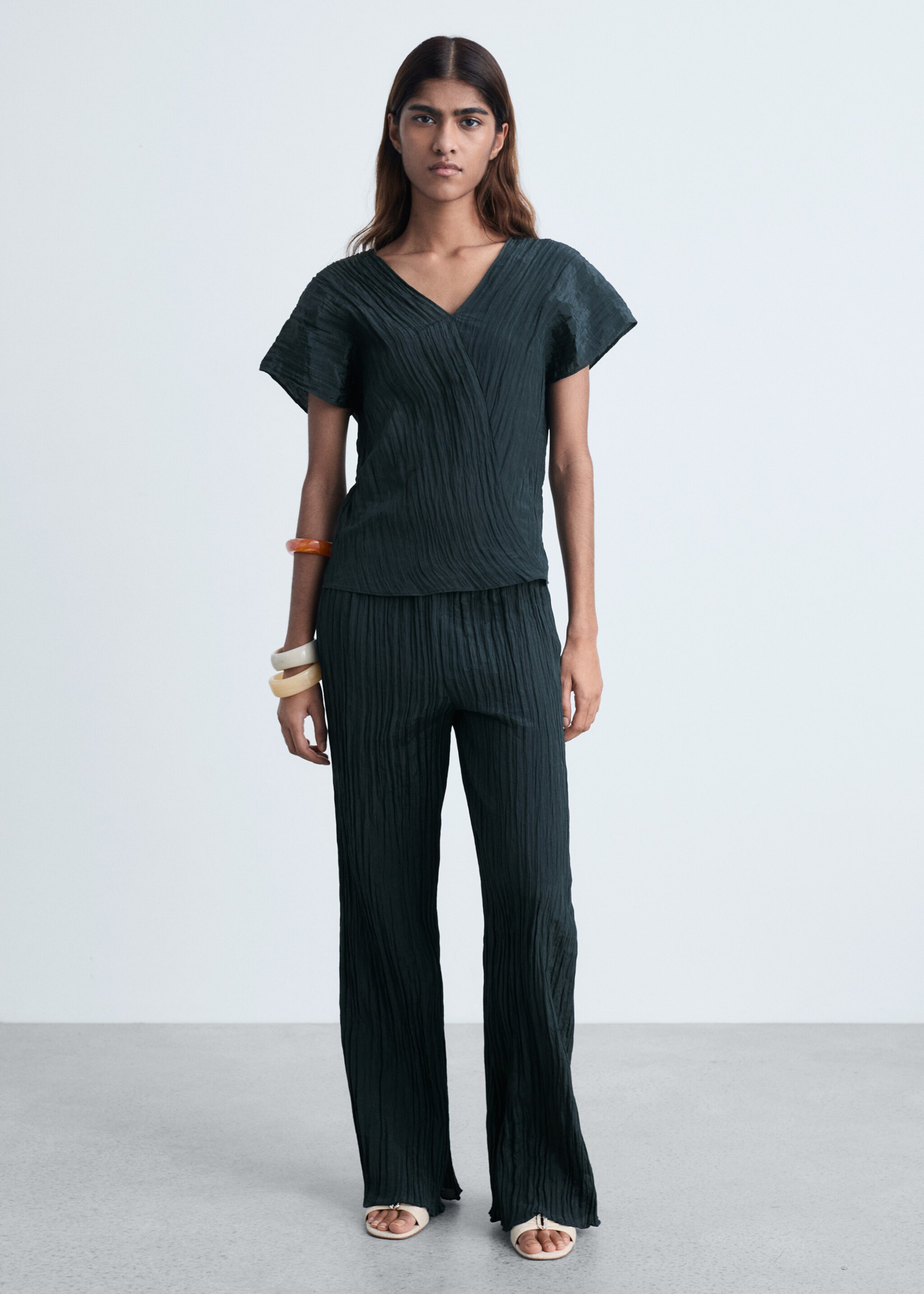 Wrinkled effect V-neck top - General plane, Blue. Ref: 87074064-00.