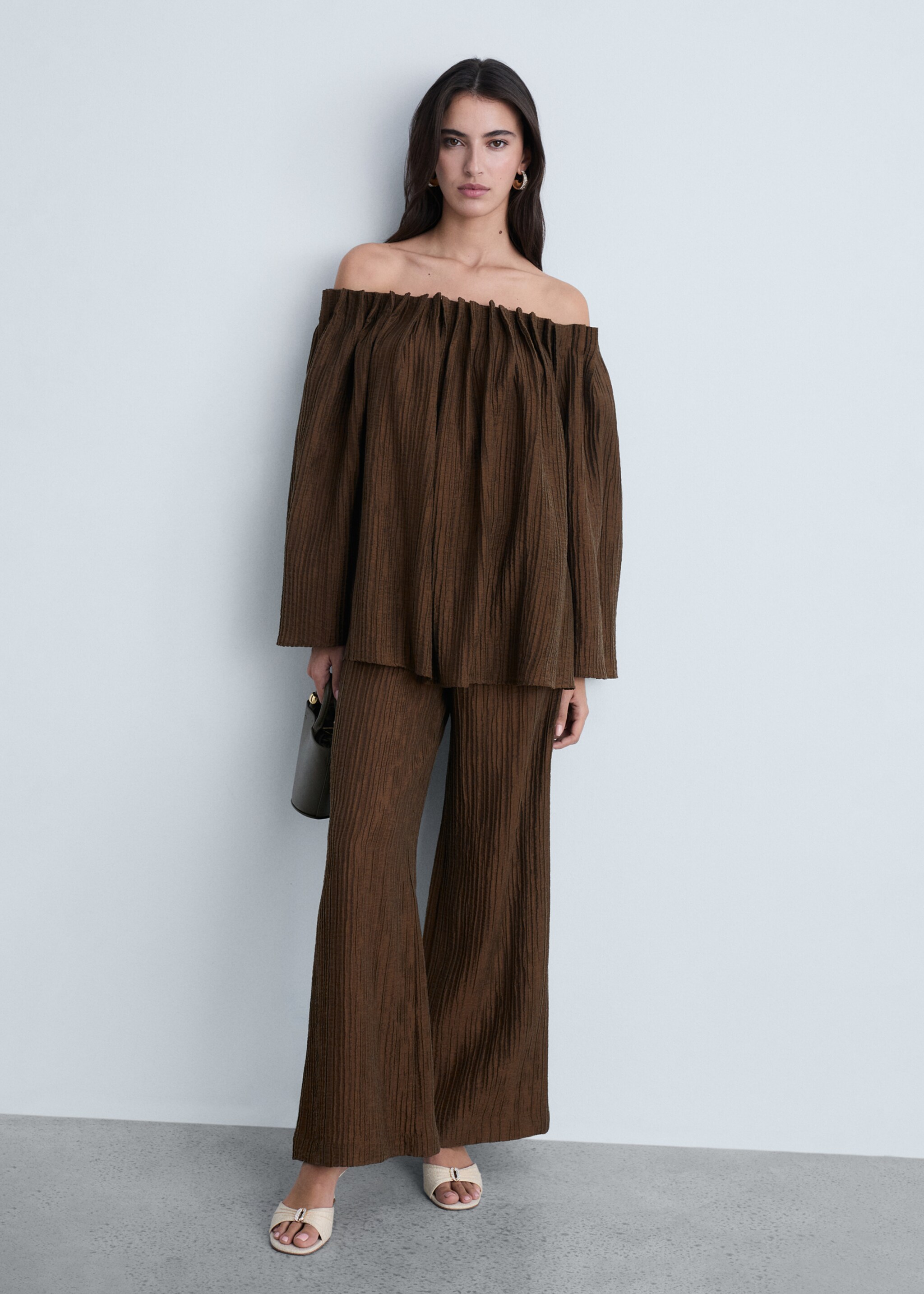 Textured gathered blouse - General plane, Coffee. Ref: 87074777-00.