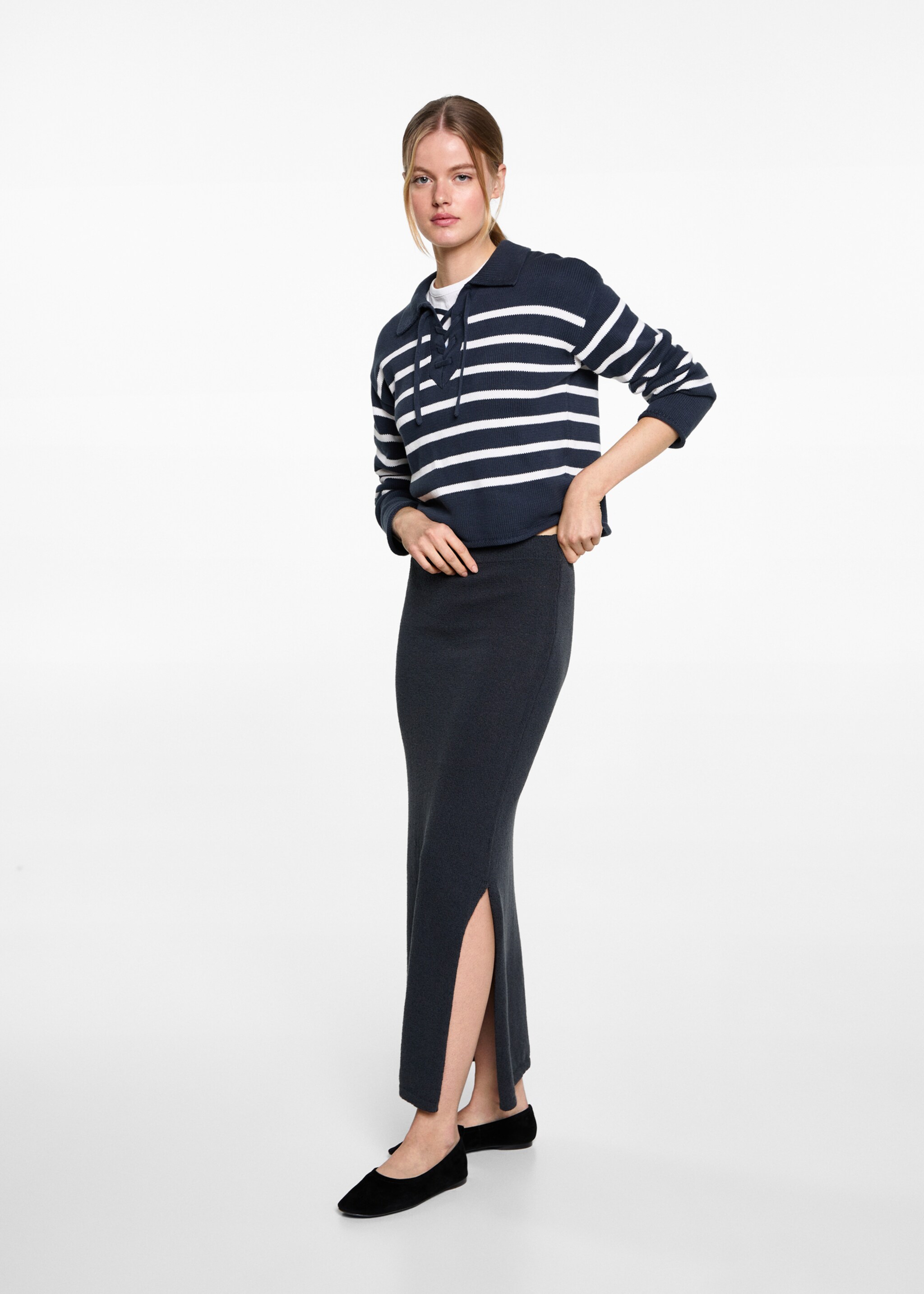 Long skirt with side slit - General plane, Dark Navy. Ref: 87074805-00.