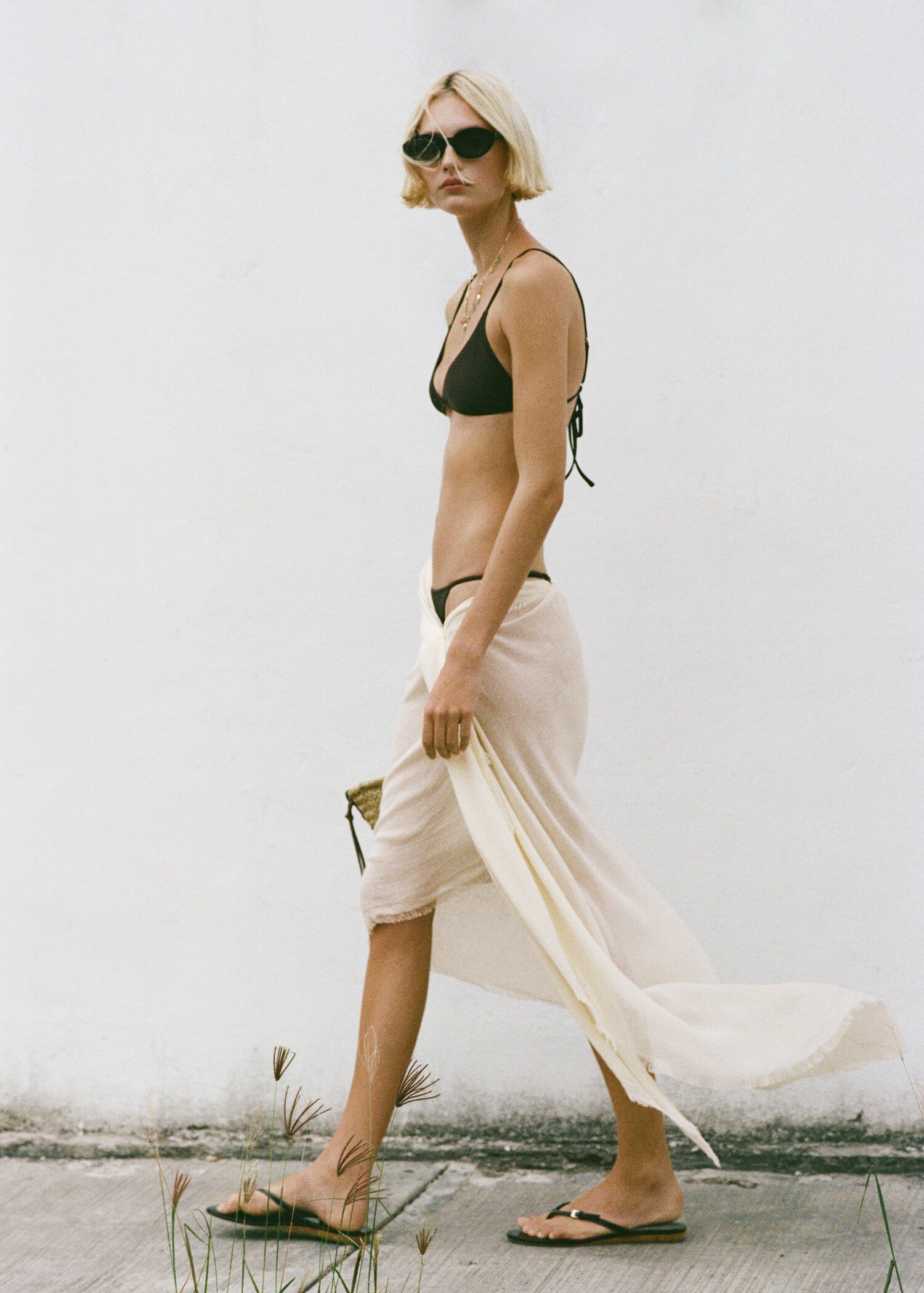 Linen-blend scarf with frayed ends - General plane