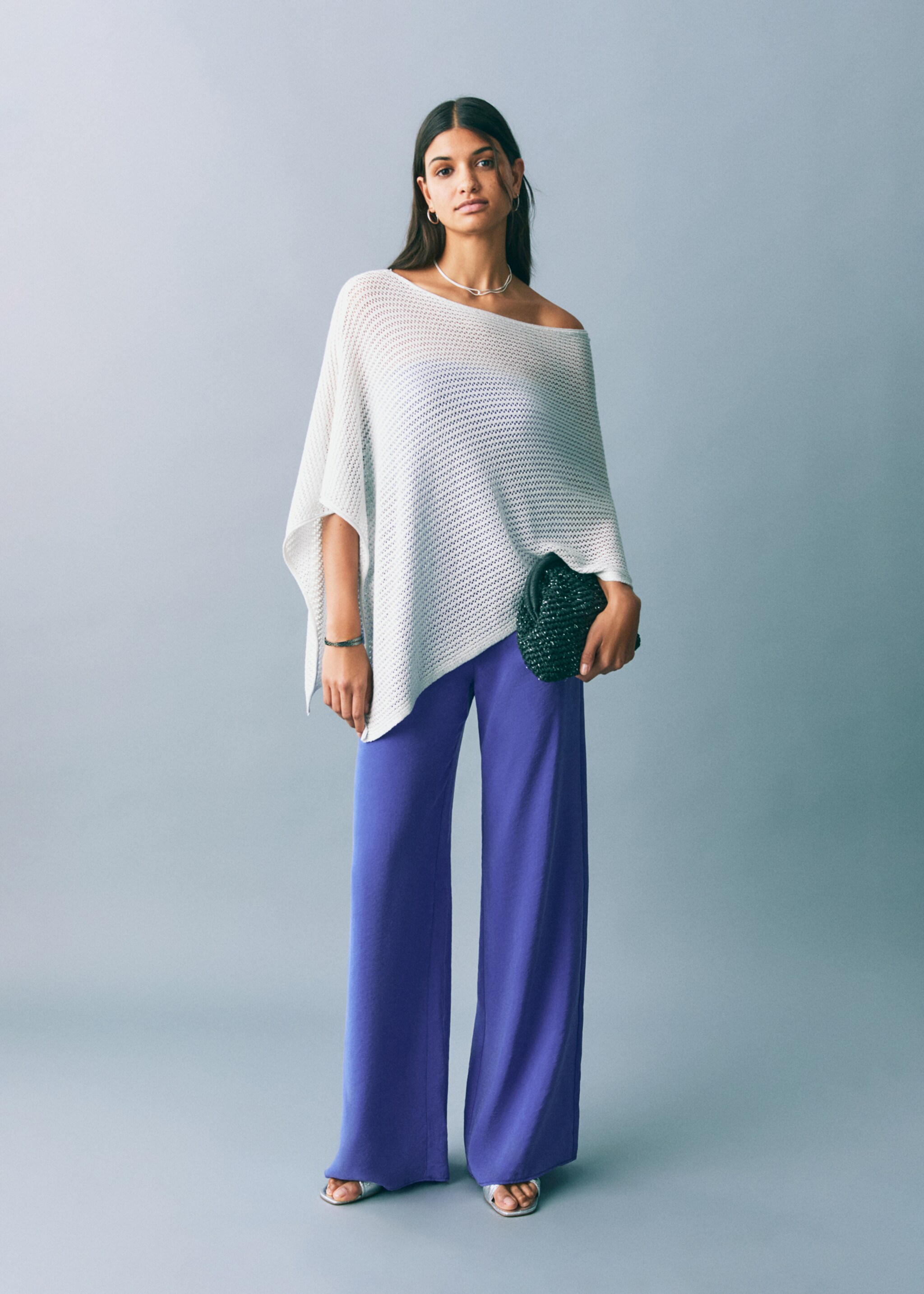 Knit cape - General plane, Silver. Ref: 87076353-00.