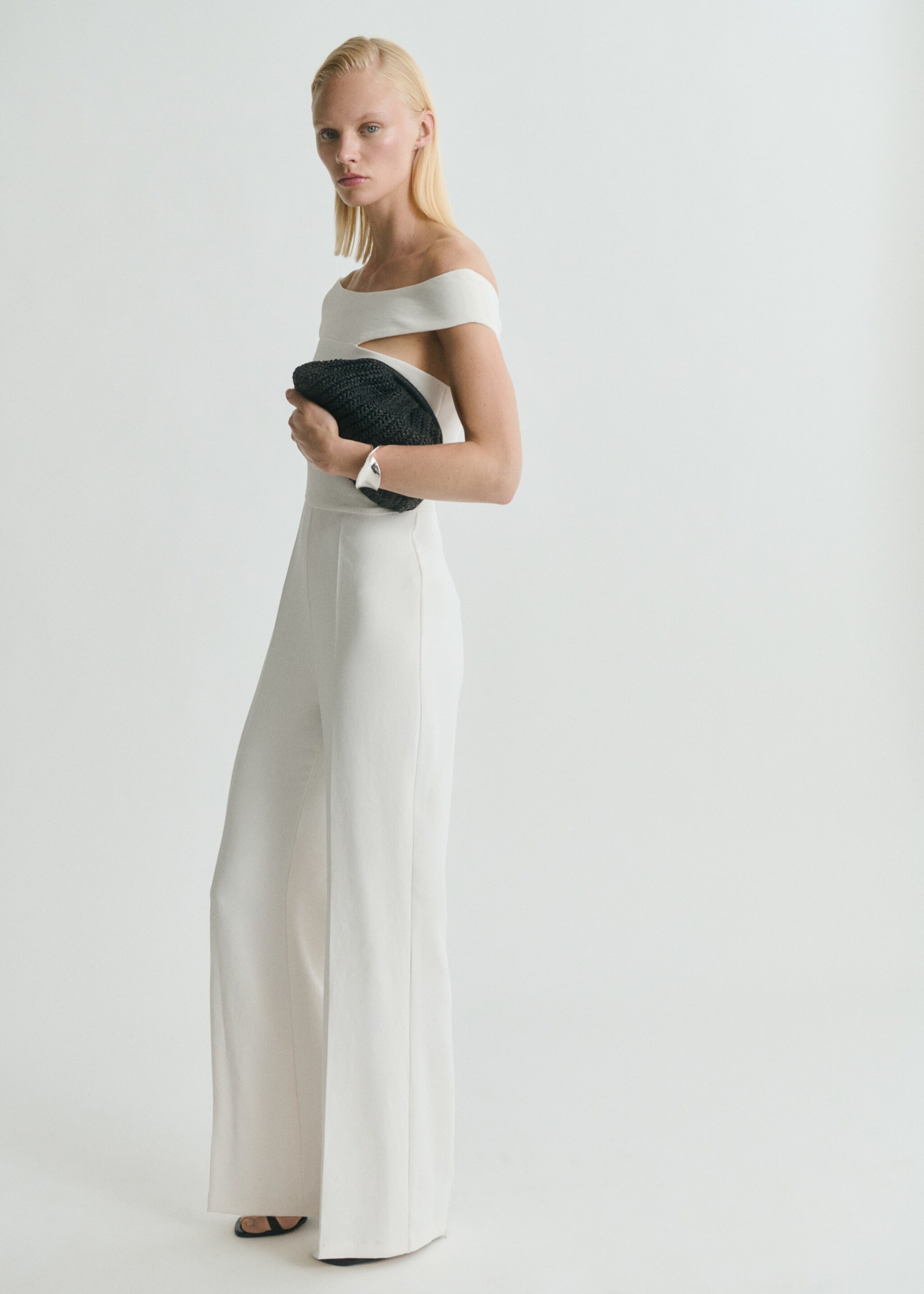 Long jumpsuit with asymmetrical neck - General plane, Off White. Ref: 87078646-00.