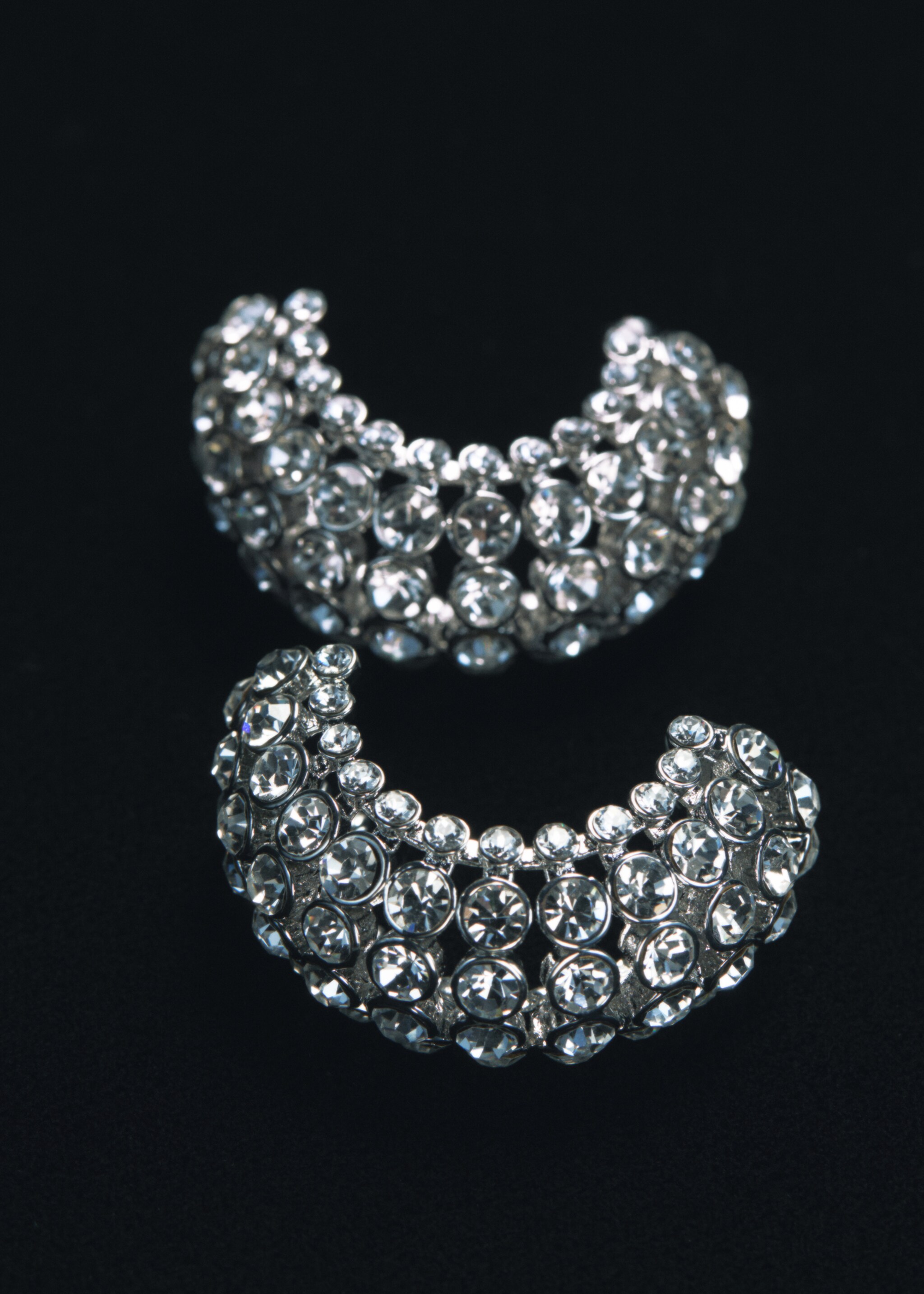 Semi-ring crystal earrings - General plane, Silver. Ref: 87080426-00.