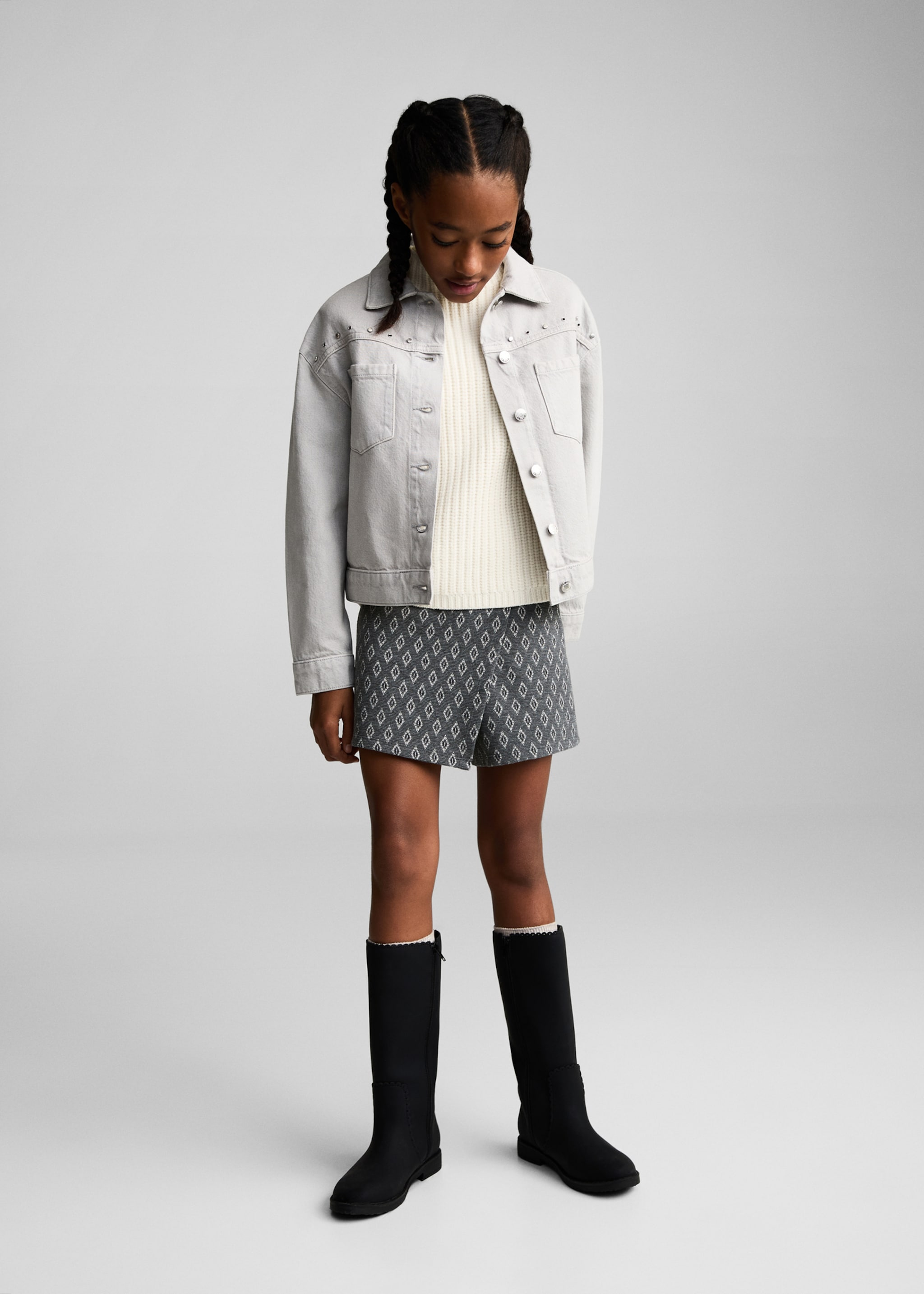 Faldilla pantaló estampada - Pla general, Gris antracita. Ref: 87080608-00.