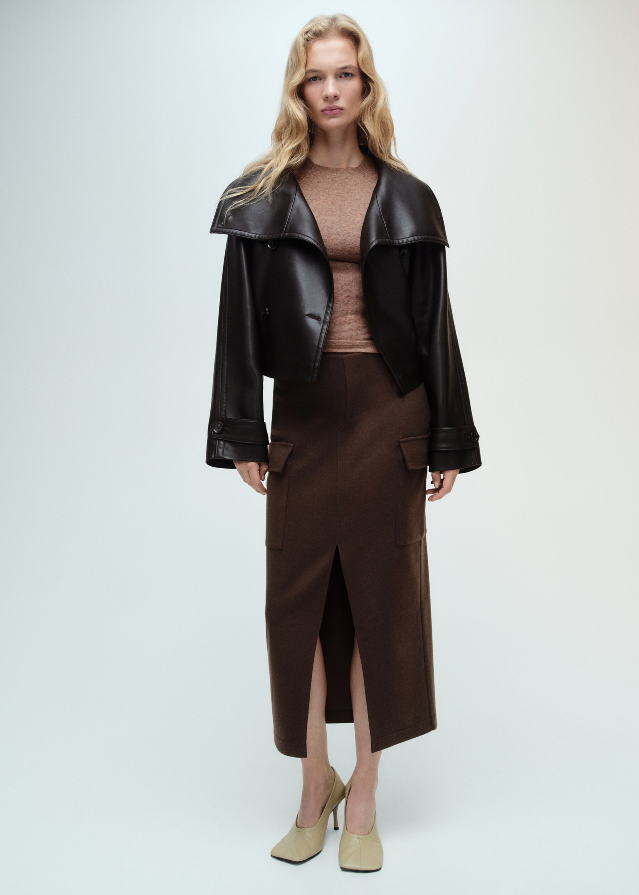 T-Shirt mit Ziernähten - Allgemeine Ansicht, Braun. Ref: 87080623-00.