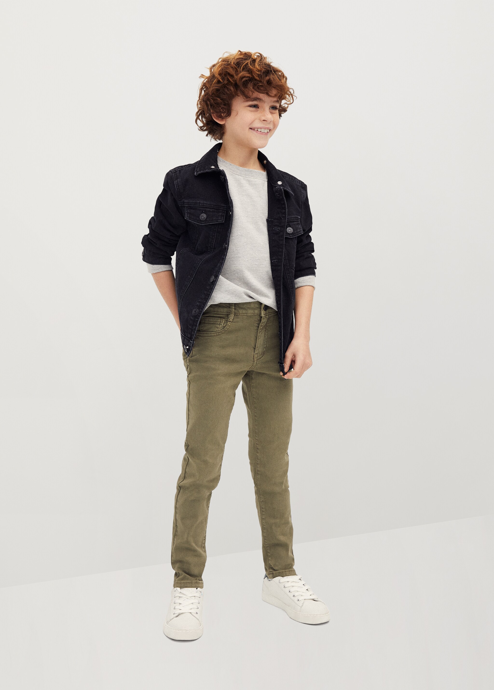 Bavlněné kalhoty slim fit - Celkový náhled