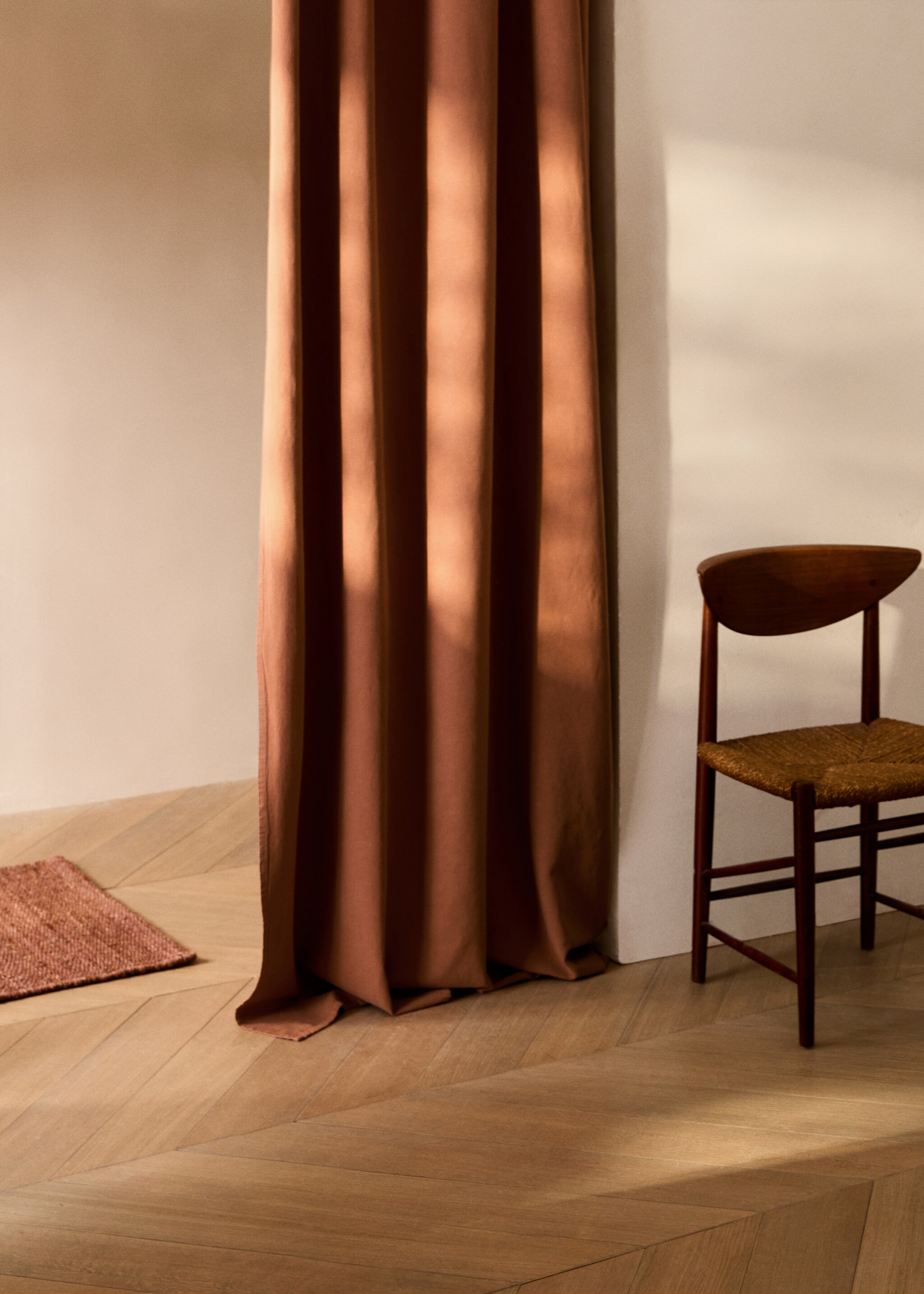 Washed-effect linen curtain - General plane, Russet. Ref: 87082026-00.