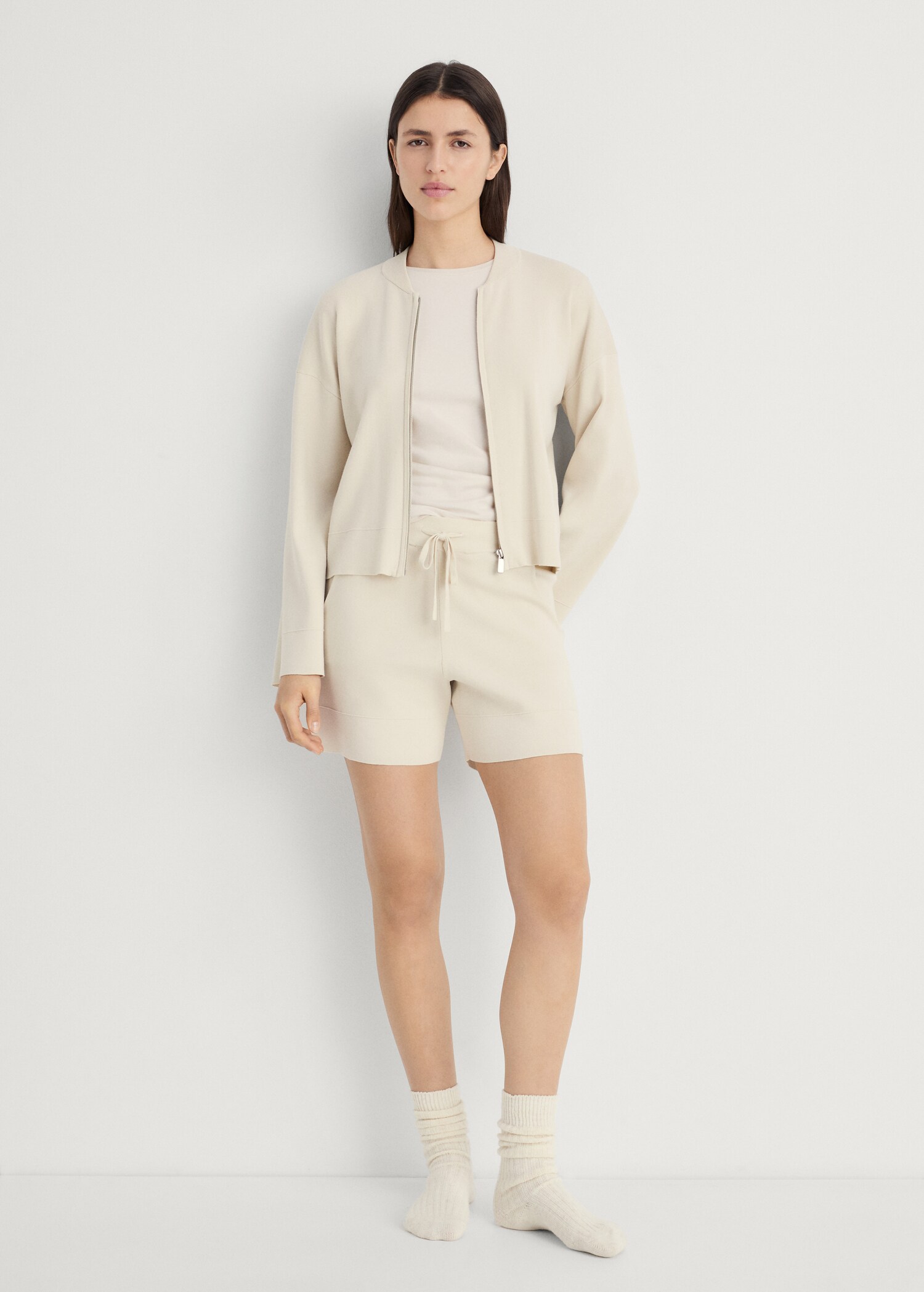 Ribbed knitted shorts - General plane