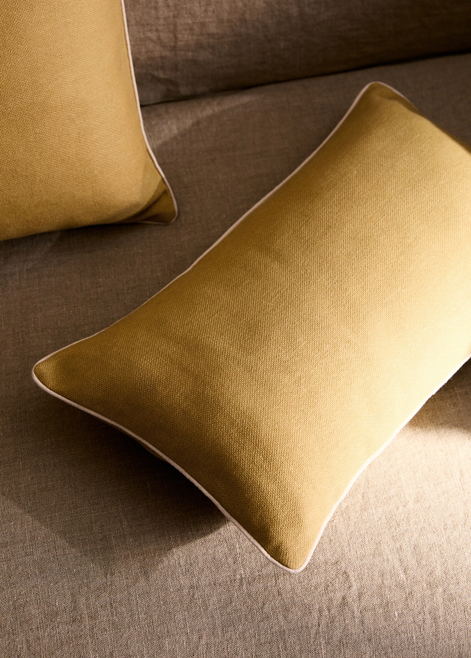 Piping cushion cover 30x50cm - General plane