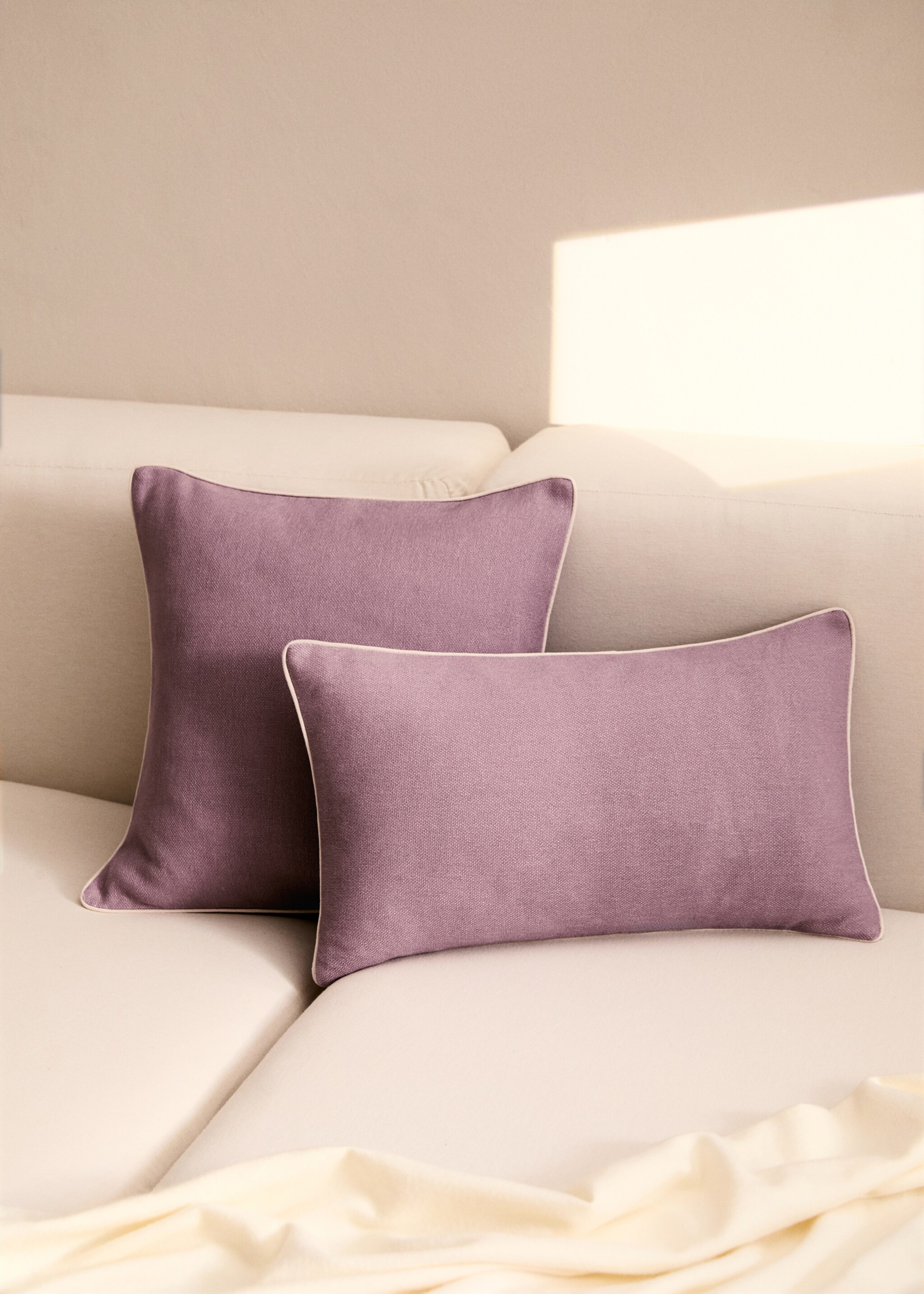 Piping cushion cover 30x50cm - General plane, Lilac. Ref: 87082908-00.