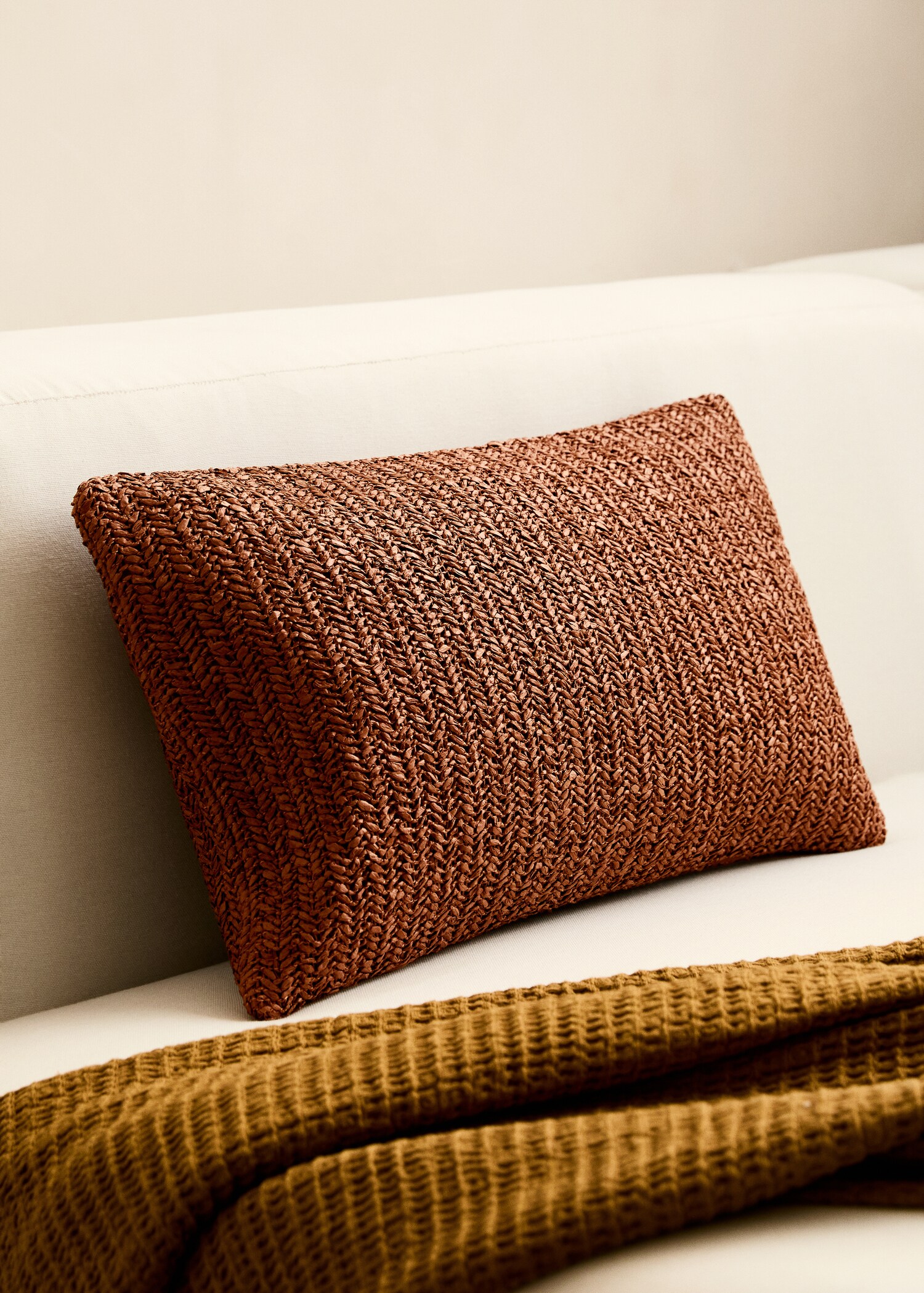 Braided-design cushion cover design 30x50 cm - General plane