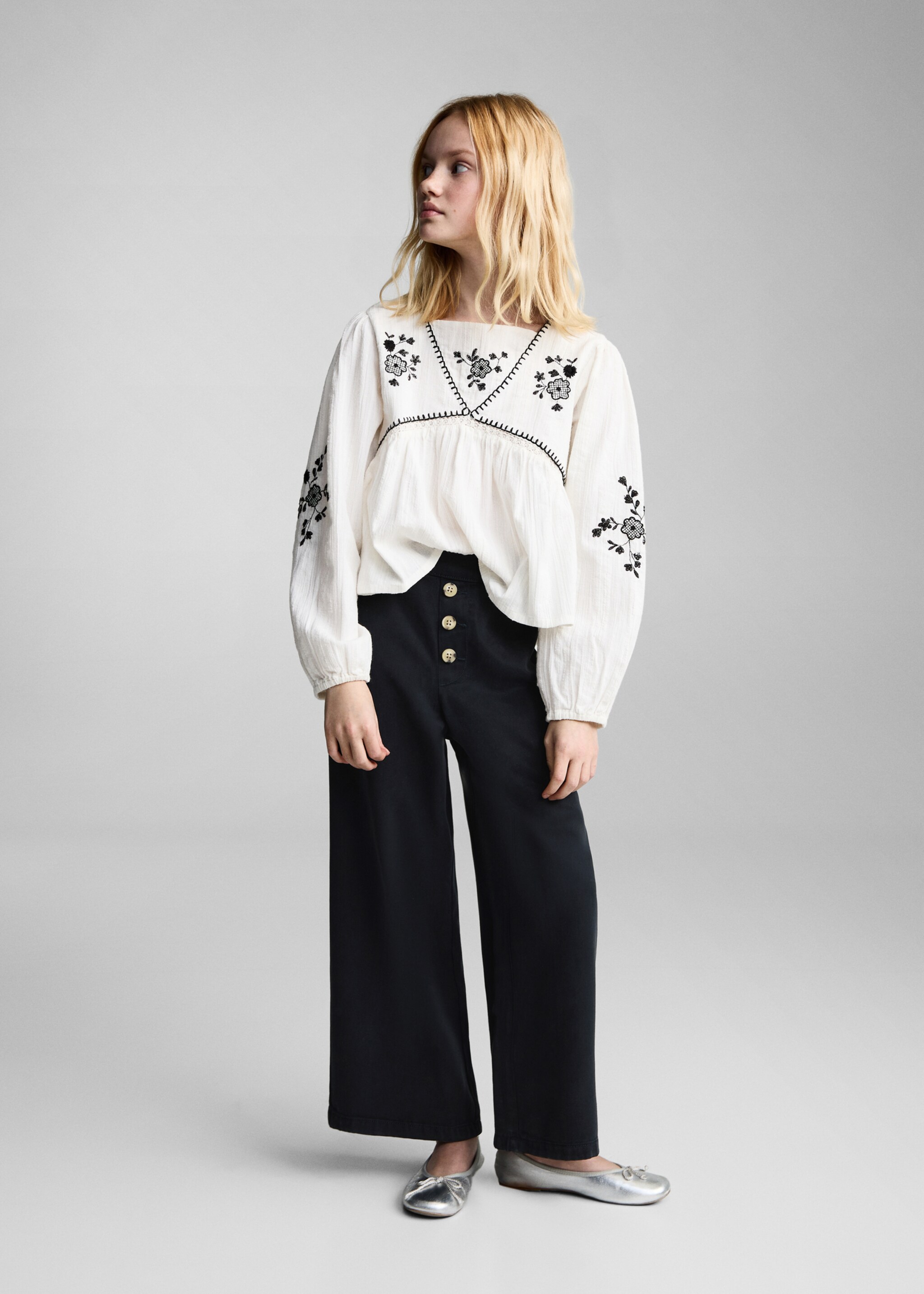 Pantalón culotte botones - Plano general, Azul marino oscuro. Ref: 87083642-00.