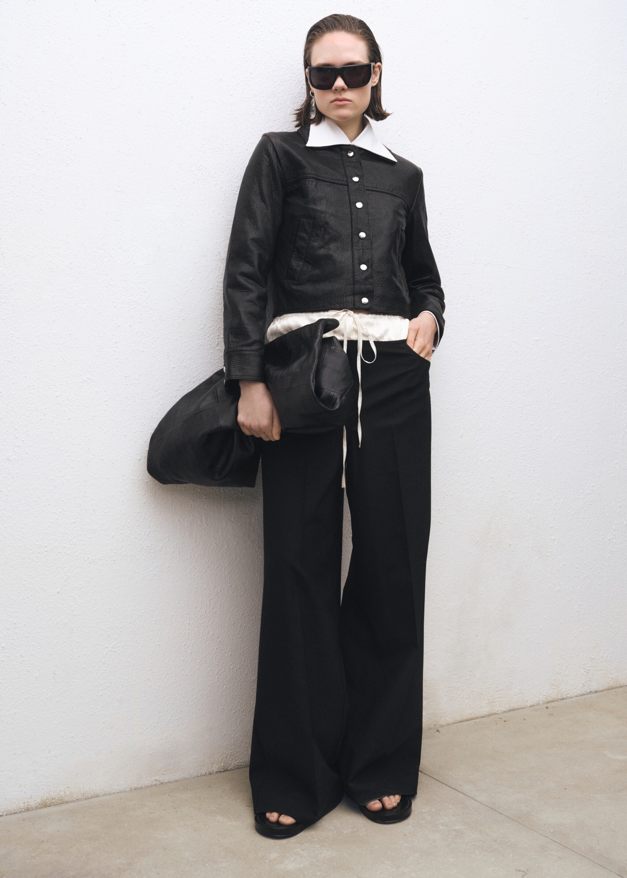 Lapels leather jacket - General plane, Black. Ref: 87084075-00.