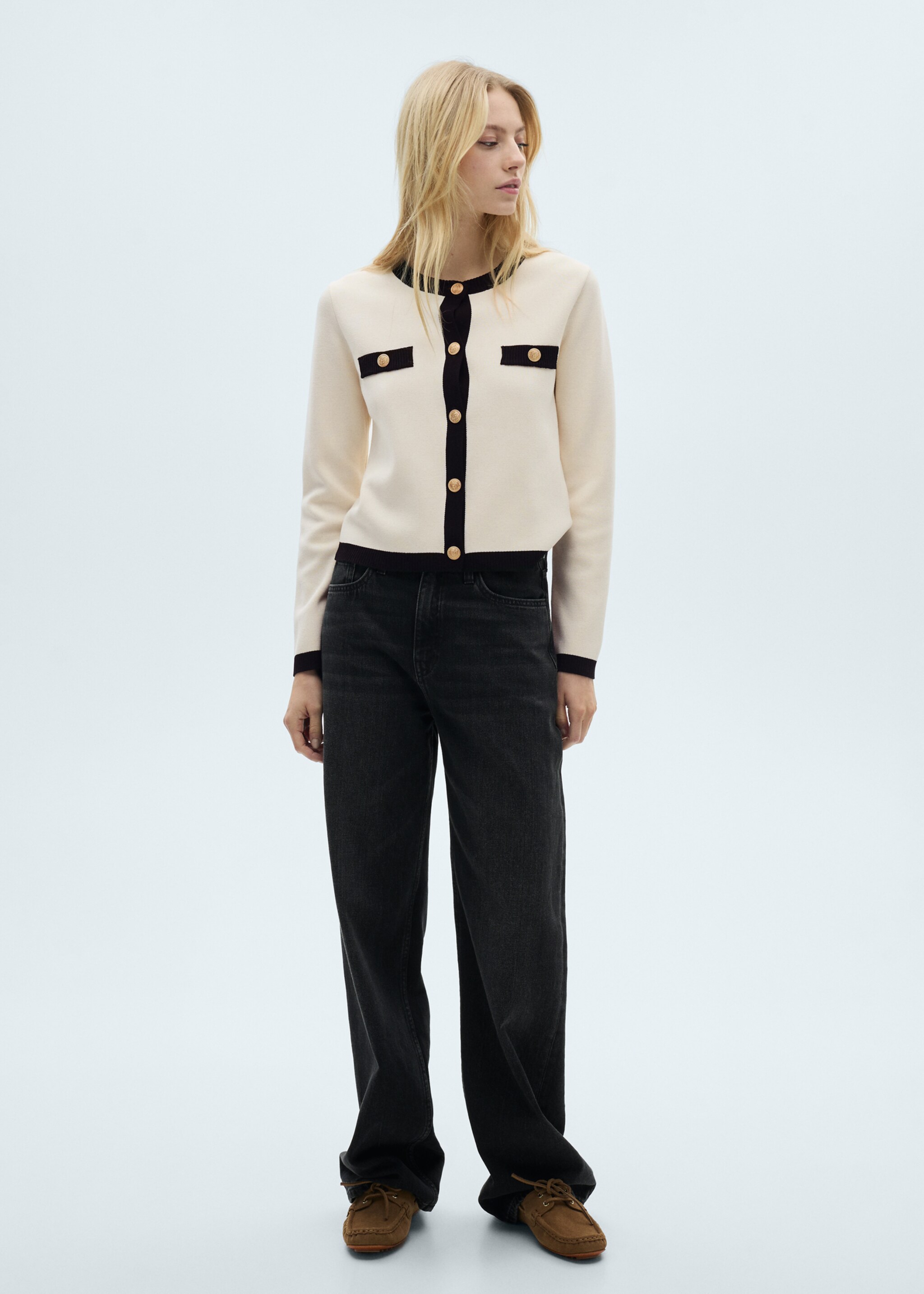 Strickjacke mit Schmuckknöpfen - Allgemeine Ansicht, Ecru. Ref: 87084089-00.