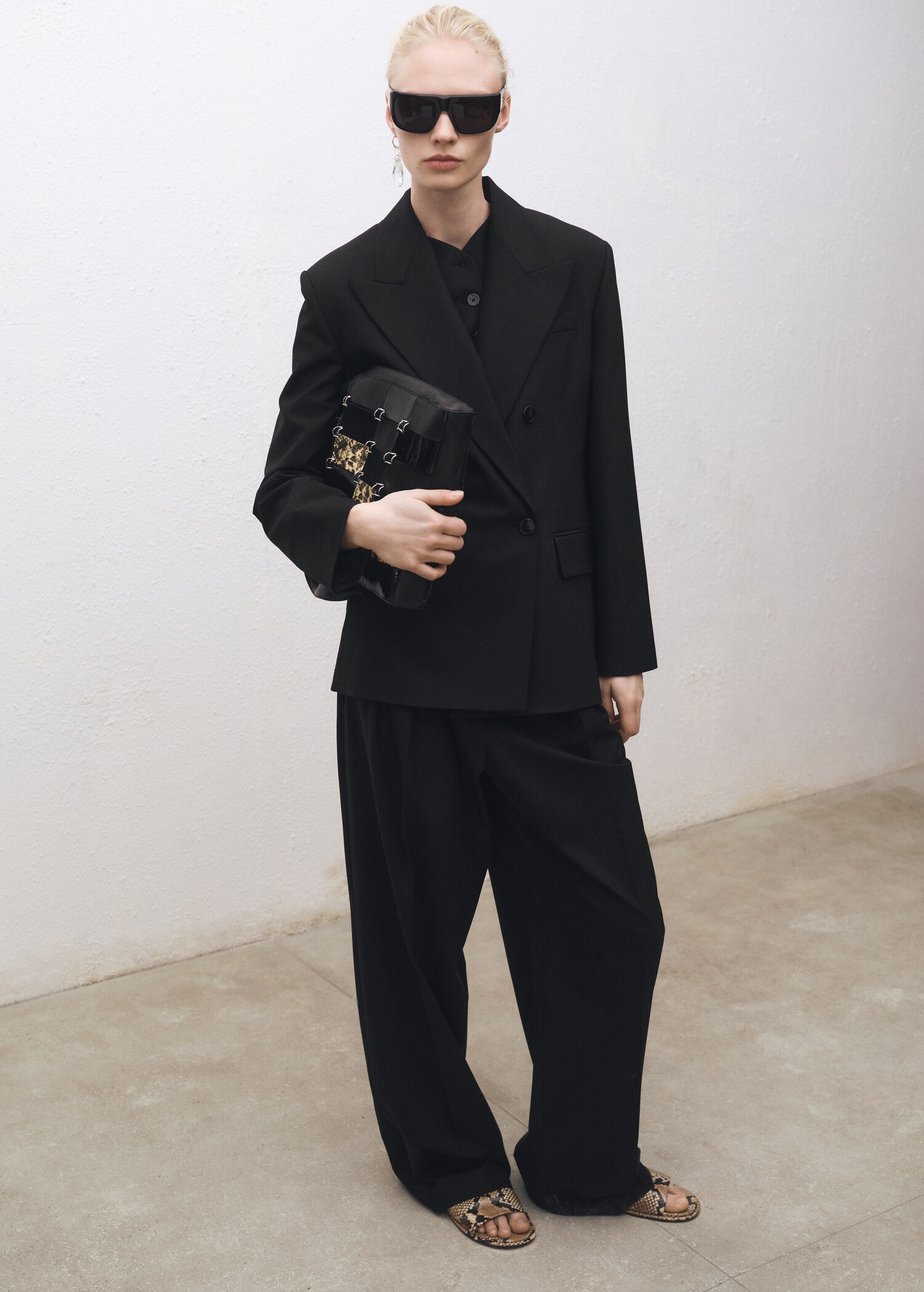 Wide leg wool-blend suit trousers - General plane