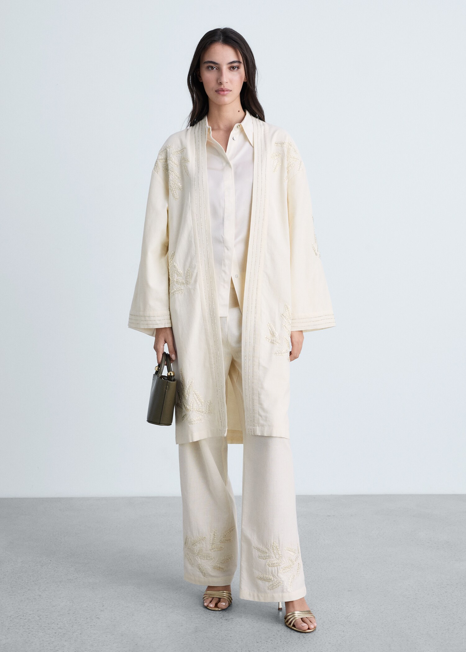 Cafetã bordado de algodão - Plano geral