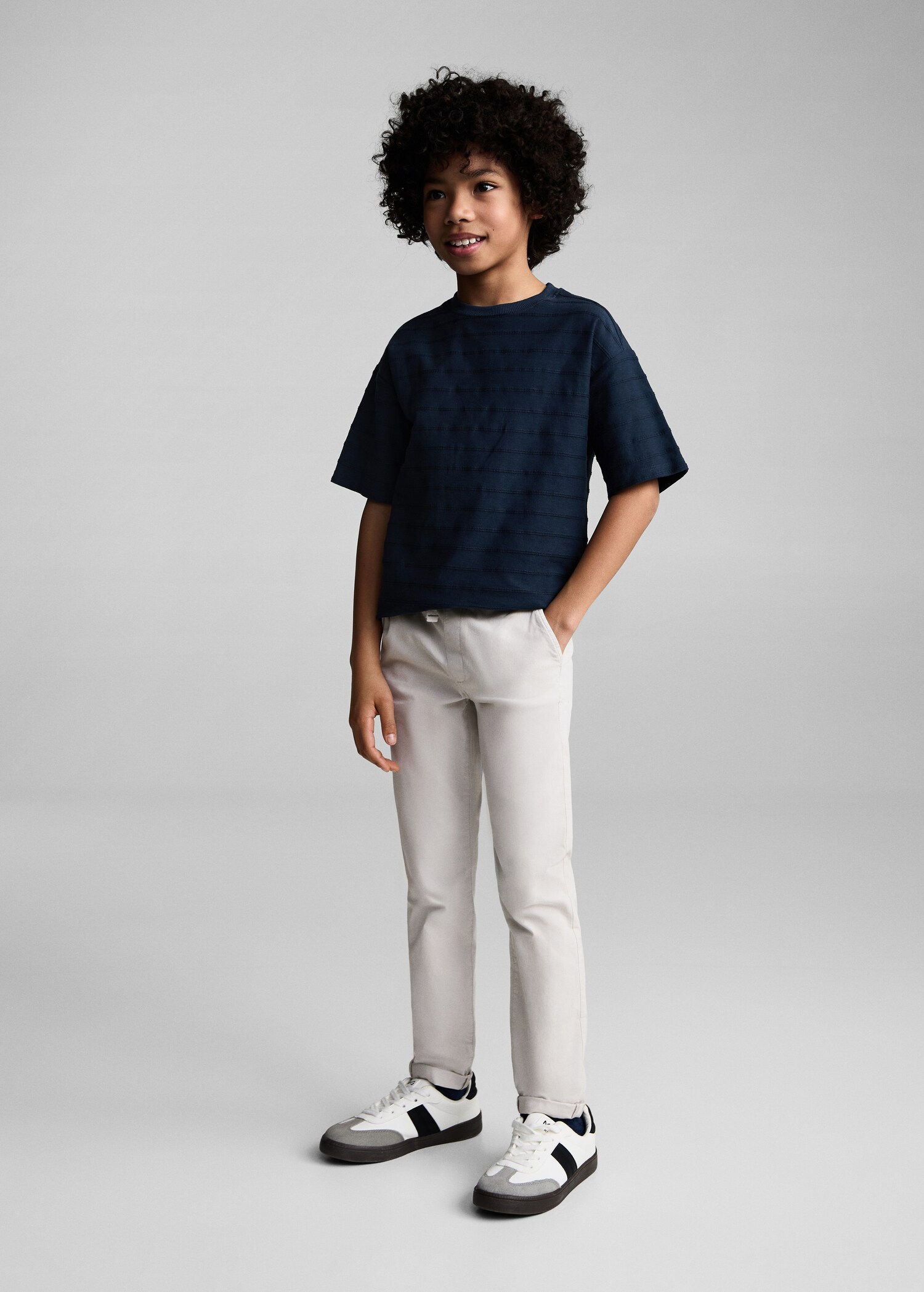 Slim-fit cotton trousers - General plane