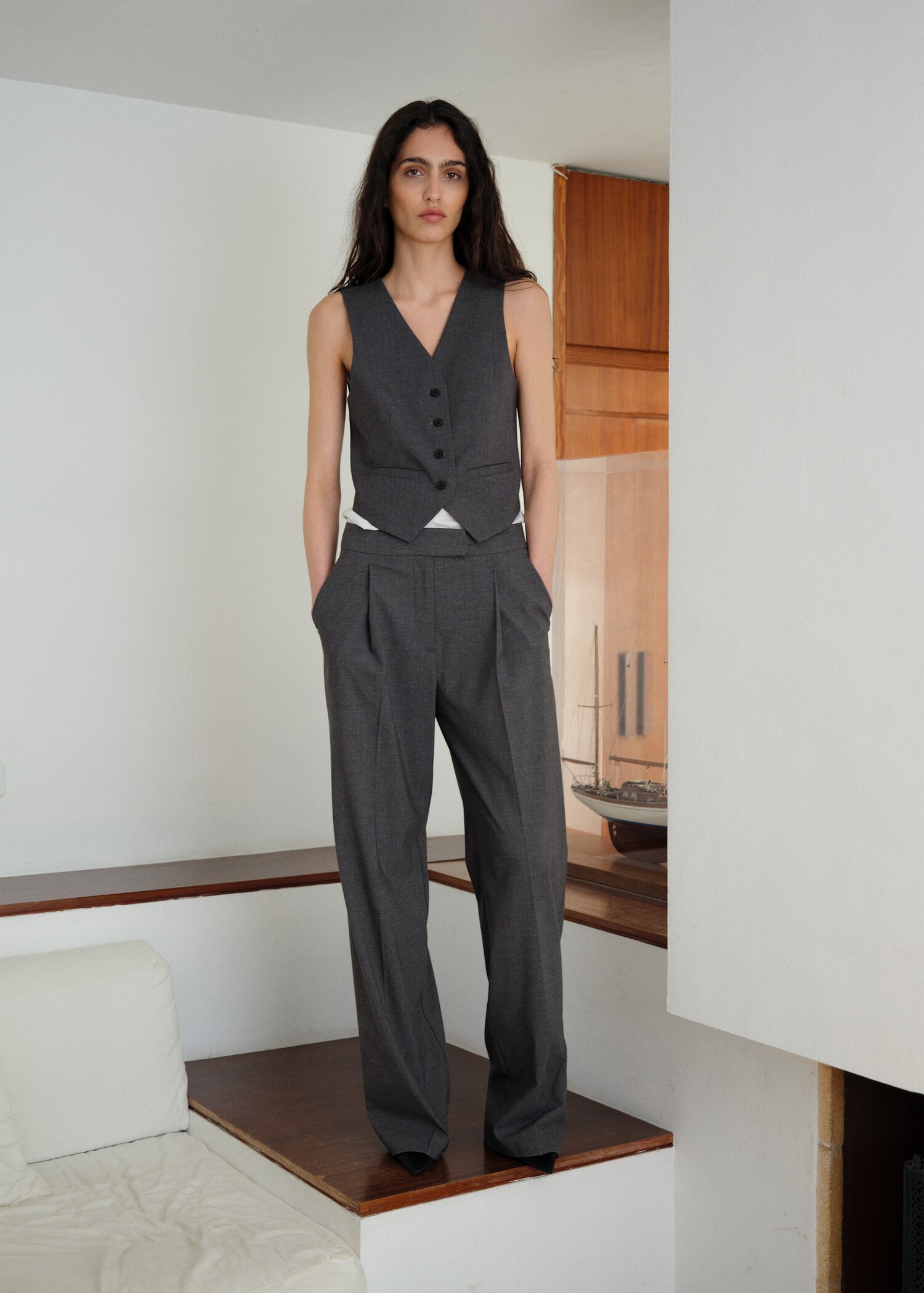 Anzugweste mit verstellbarem Gürtel - Allgemeine Ansicht