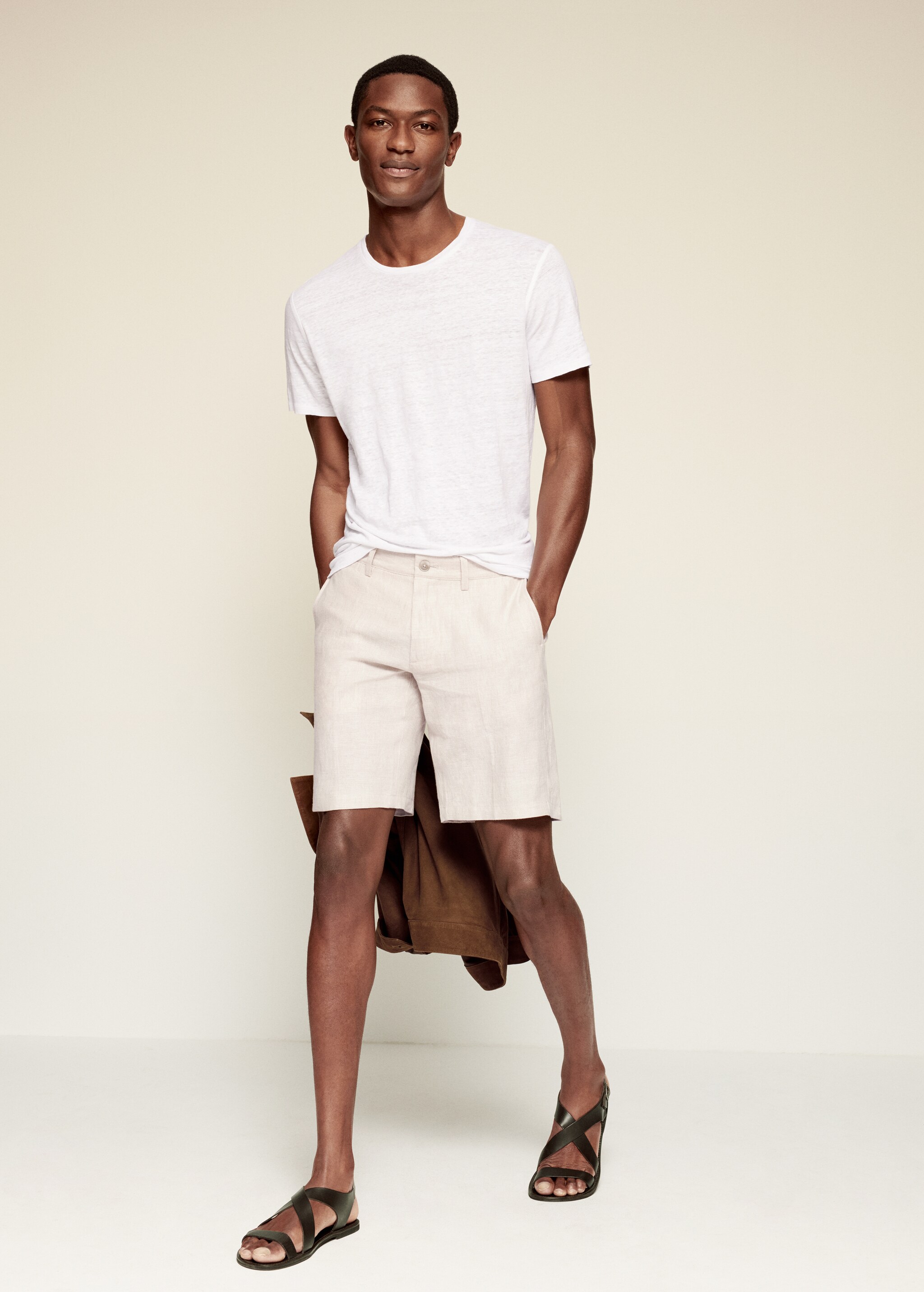 Linen chino Bermuda shorts - General plane